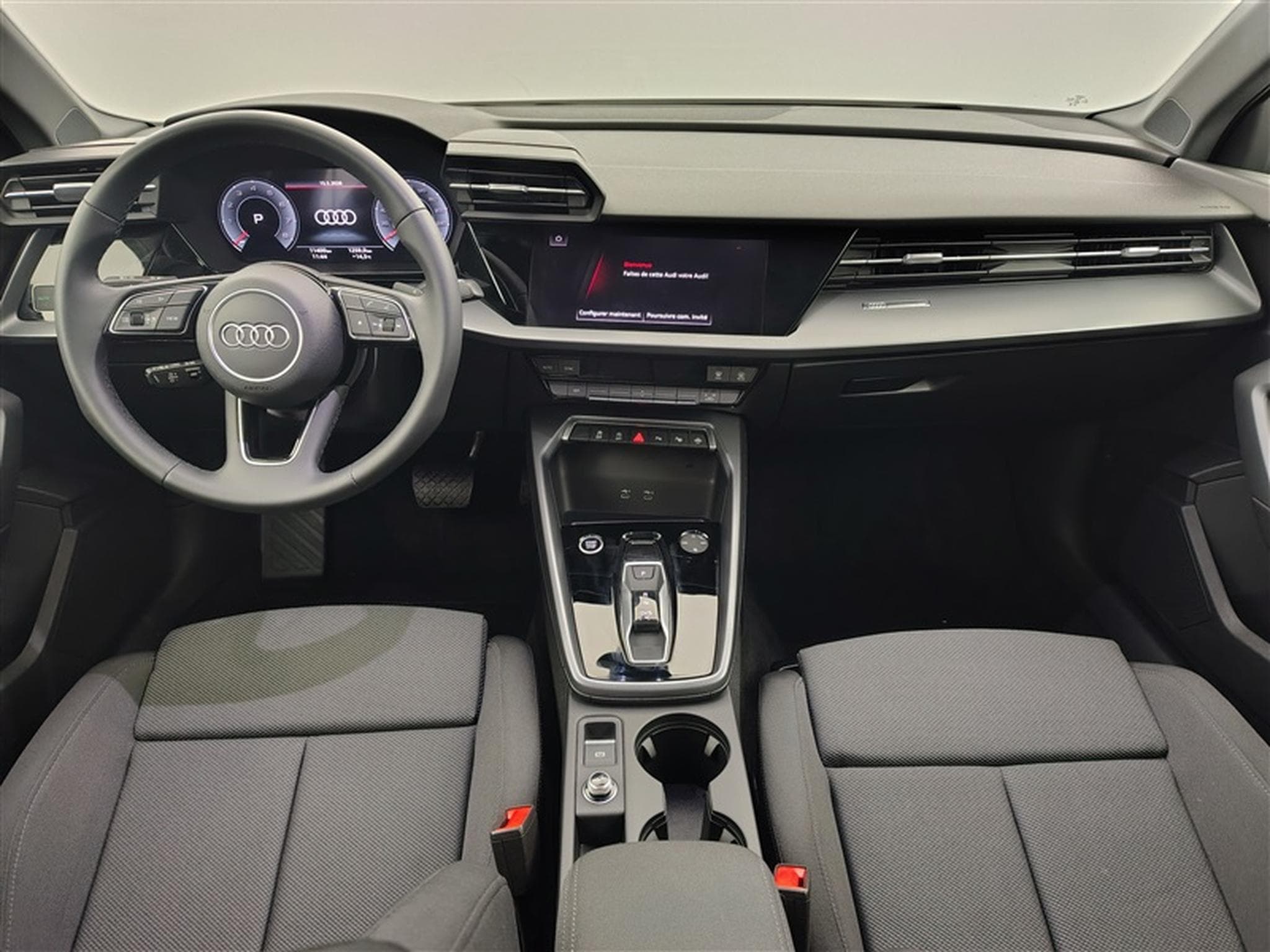 Audi A3 30 TFSI Advanced S tronic Navi / Led / PDC av+ar (2025) - Photo 8