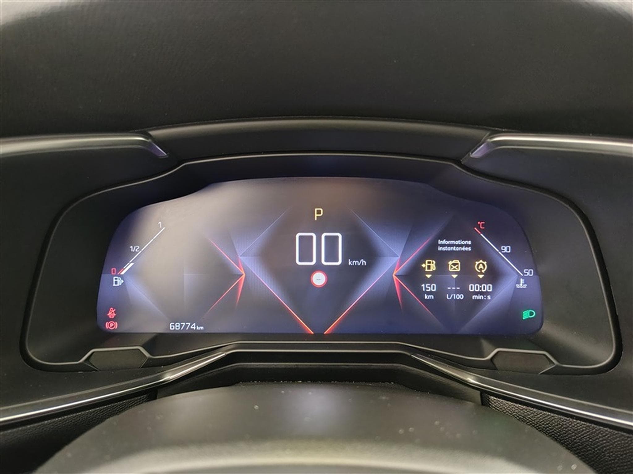DS Automobiles DS7 1.2 Crossback EAT8 Perform. Line NAVI / ALCANTARA / FULL LED (2021) - Photo 10