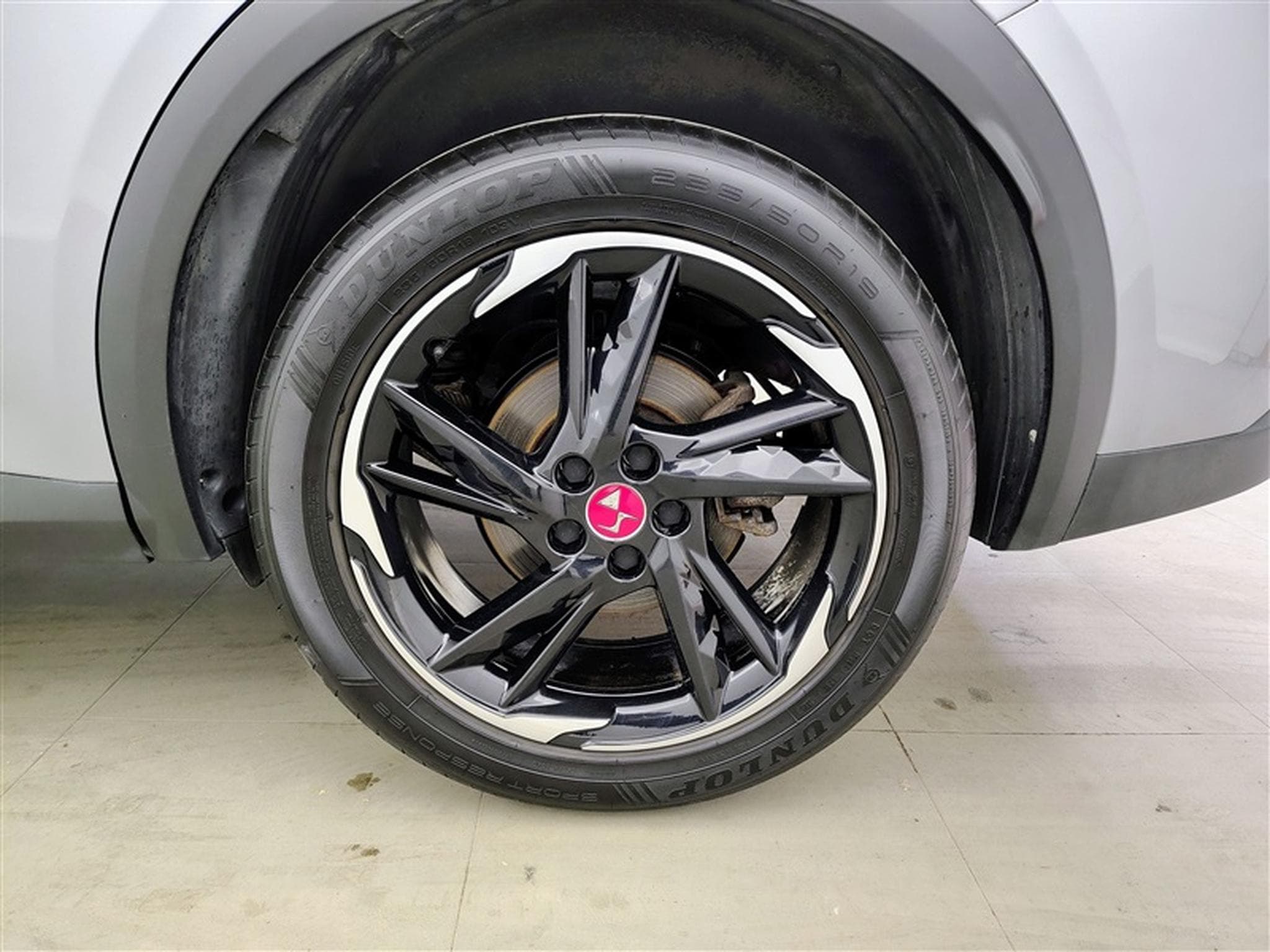DS Automobiles DS7 1.2 Crossback EAT8 Perform. Line NAVI / ALCANTARA / FULL LED (2021) - Photo 6