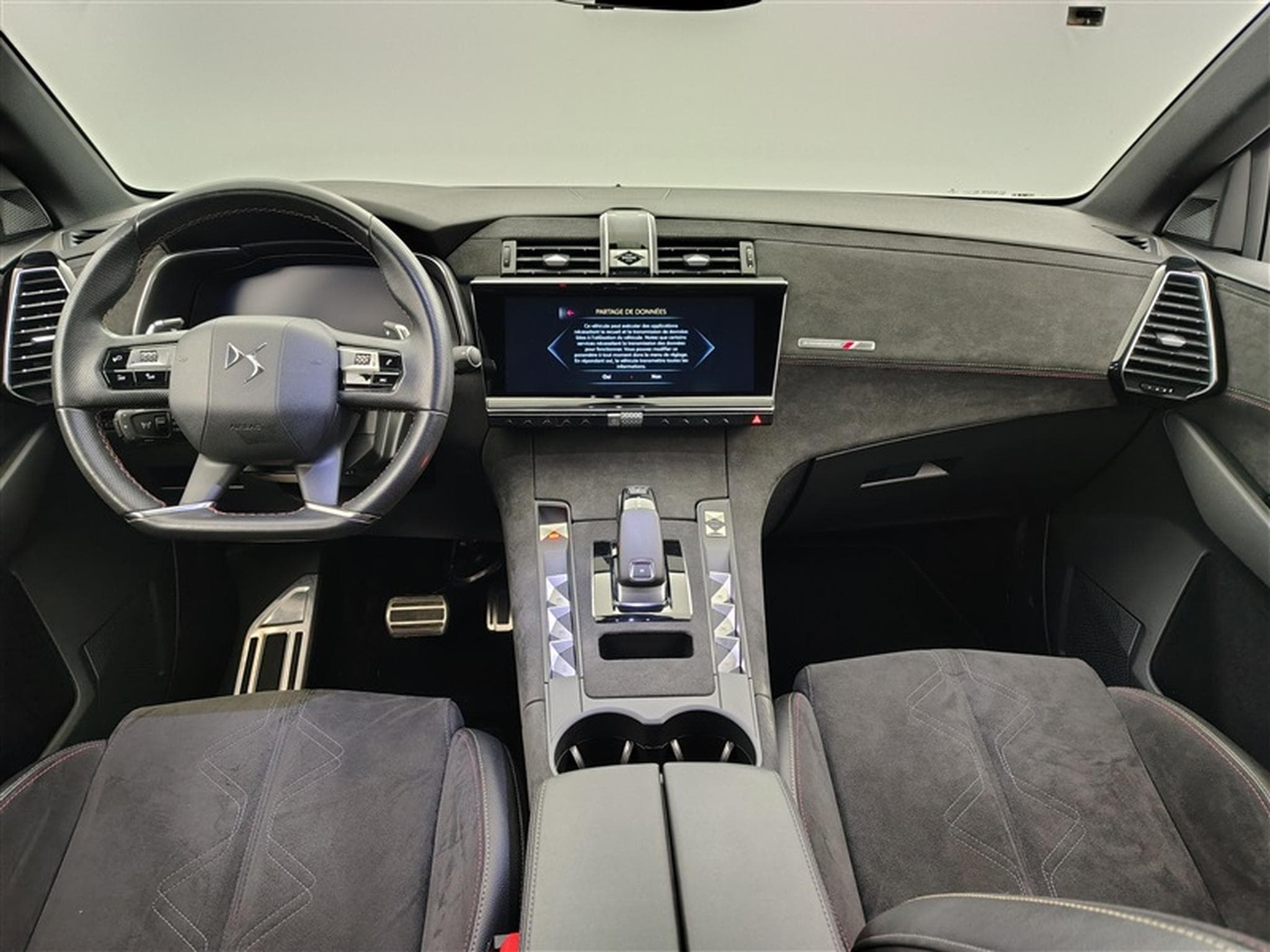 DS Automobiles DS7 1.2 Crossback EAT8 Perform. Line NAVI / ALCANTARA / FULL LED (2021) - Photo 8