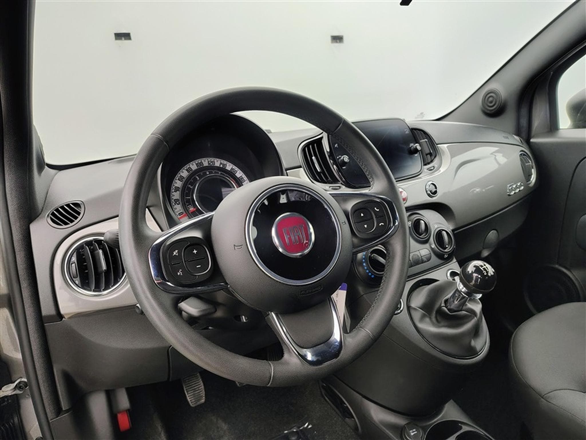 Fiat 500 1.0i MHEV Pop CARPLAY / PDC (2023) - Photo 7