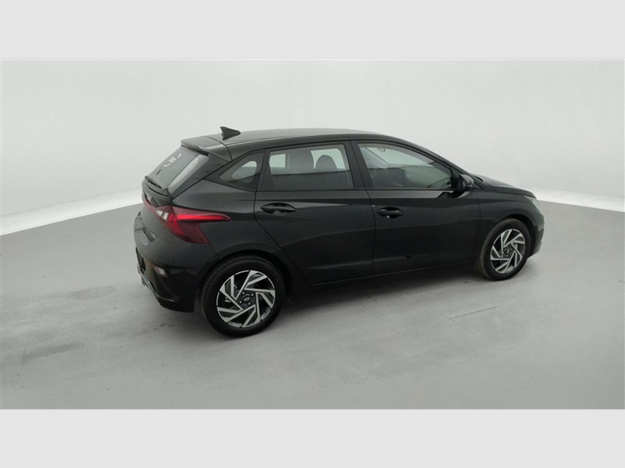 Hyundai i20 1.0 T-GDi 90Cv DCT ConnectLine NAVI / CARPLAY / CAMERA (2026) - Photo 24