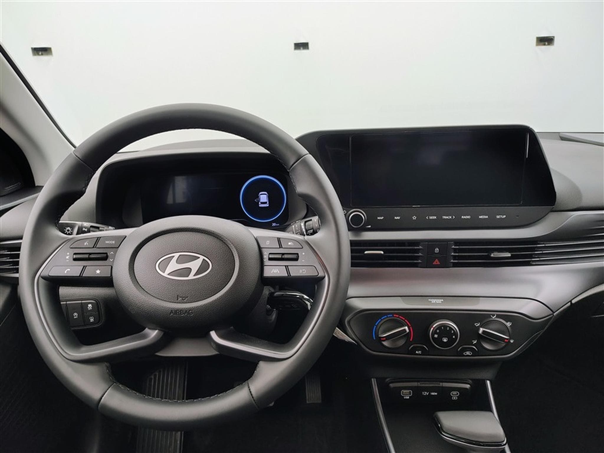Hyundai i20 1.0 T-GDi 90Cv DCT ConnectLine NAVI / CARPLAY / CAMERA (2026) - Photo 9