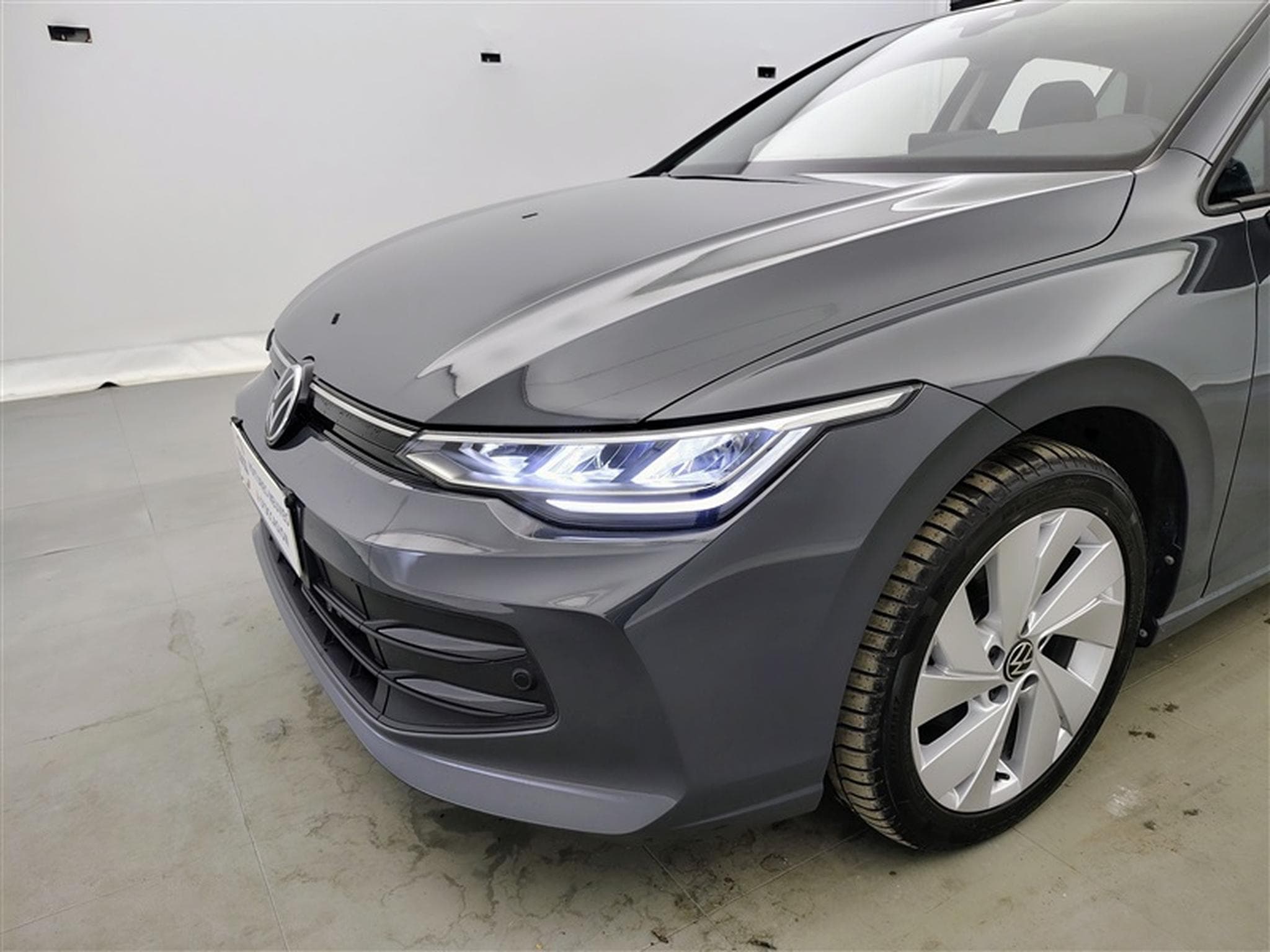 VW Golf 1.5 eTSI Life DSG/NAVI/TO PANO/FULL LED/JA17/PDC (2024) - Photo 15