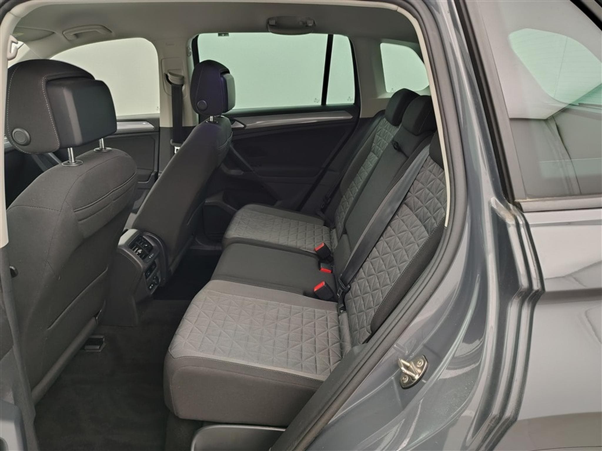 VW Tiguan 1.5 TSI ACT Life NAVI/FULL LED/JA17/PDC AV AR (2020) - Photo 12