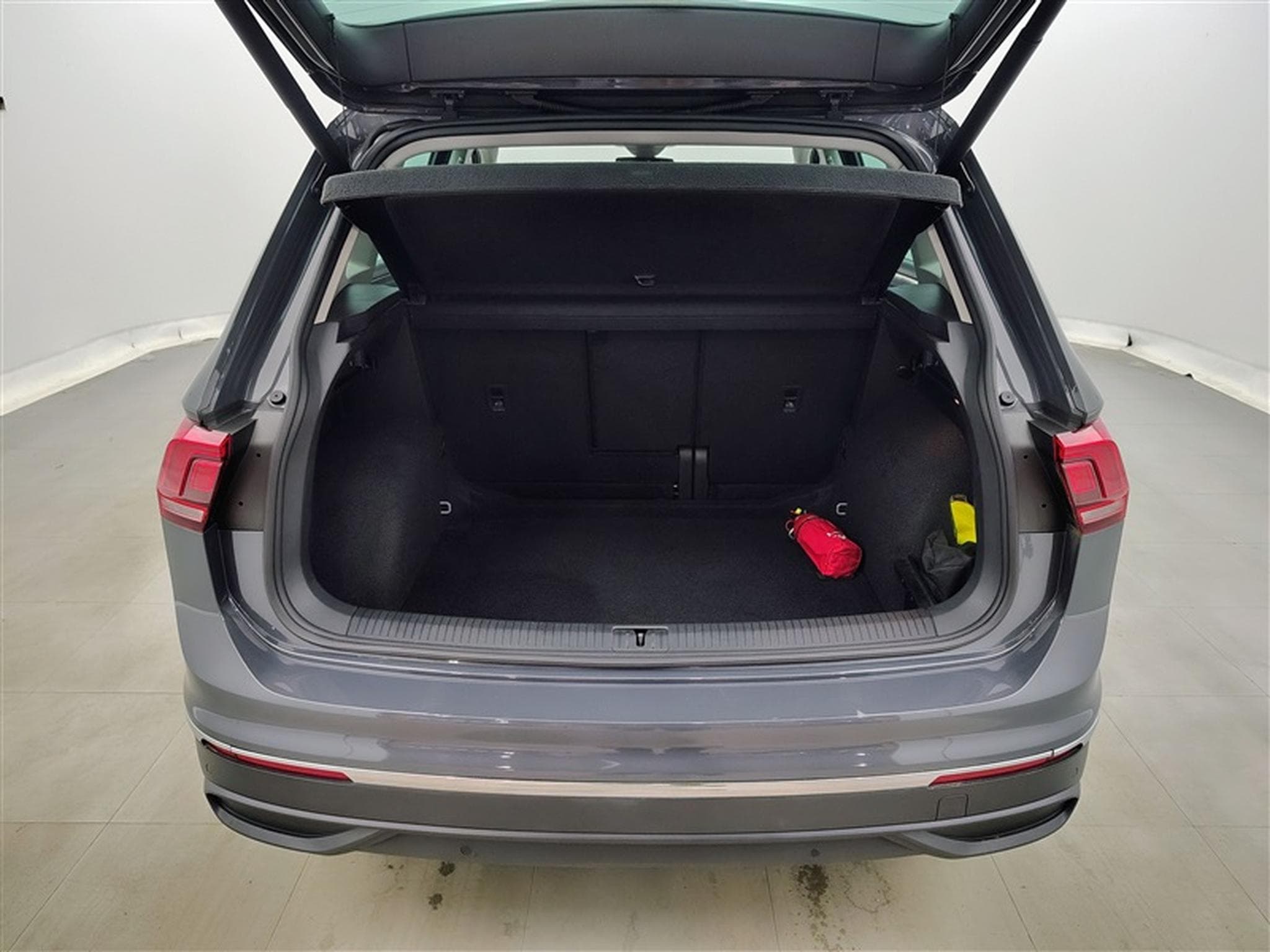 VW Tiguan 1.5 TSI ACT Life NAVI/FULL LED/JA17/PDC AV AR (2020) - Photo 13