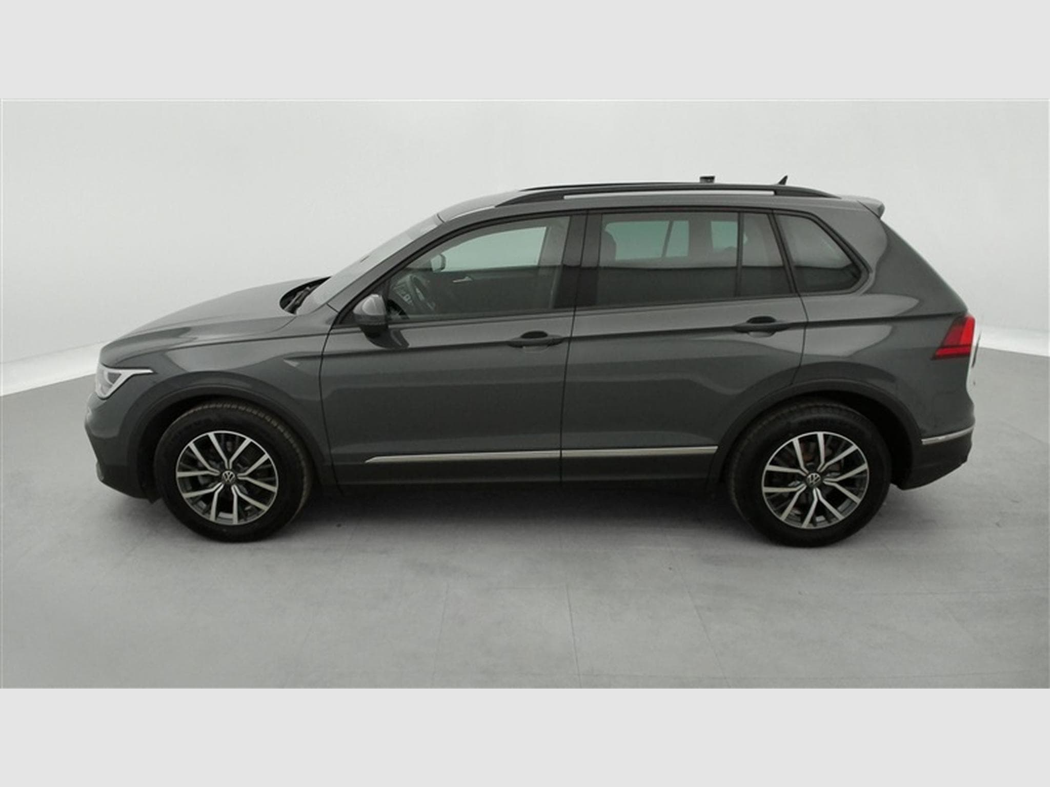VW Tiguan 1.5 TSI ACT Life NAVI/FULL LED/JA17/PDC AV AR (2020) - Photo 2