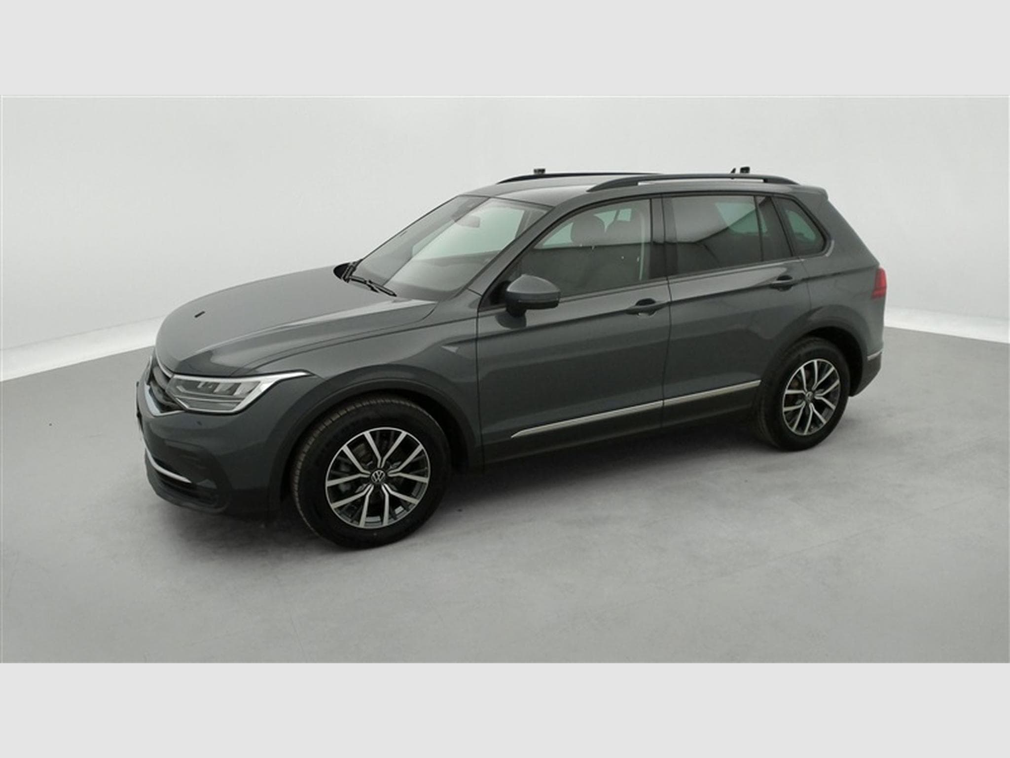 VW Tiguan 1.5 TSI ACT Life NAVI/FULL LED/JA17/PDC AV AR (2020) - Photo 20
