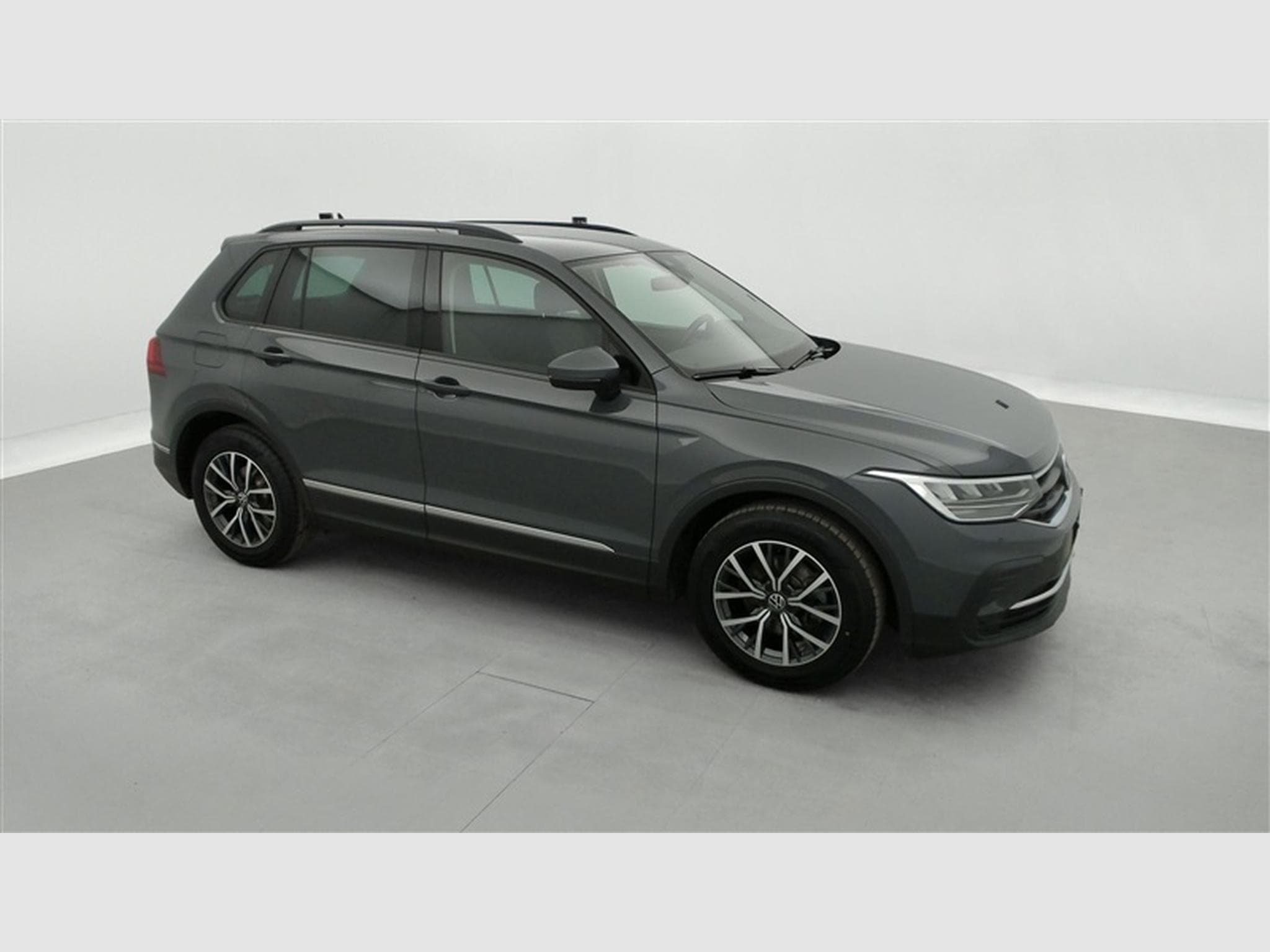 VW Tiguan 1.5 TSI ACT Life NAVI/FULL LED/JA17/PDC AV AR (2020) - Photo 21