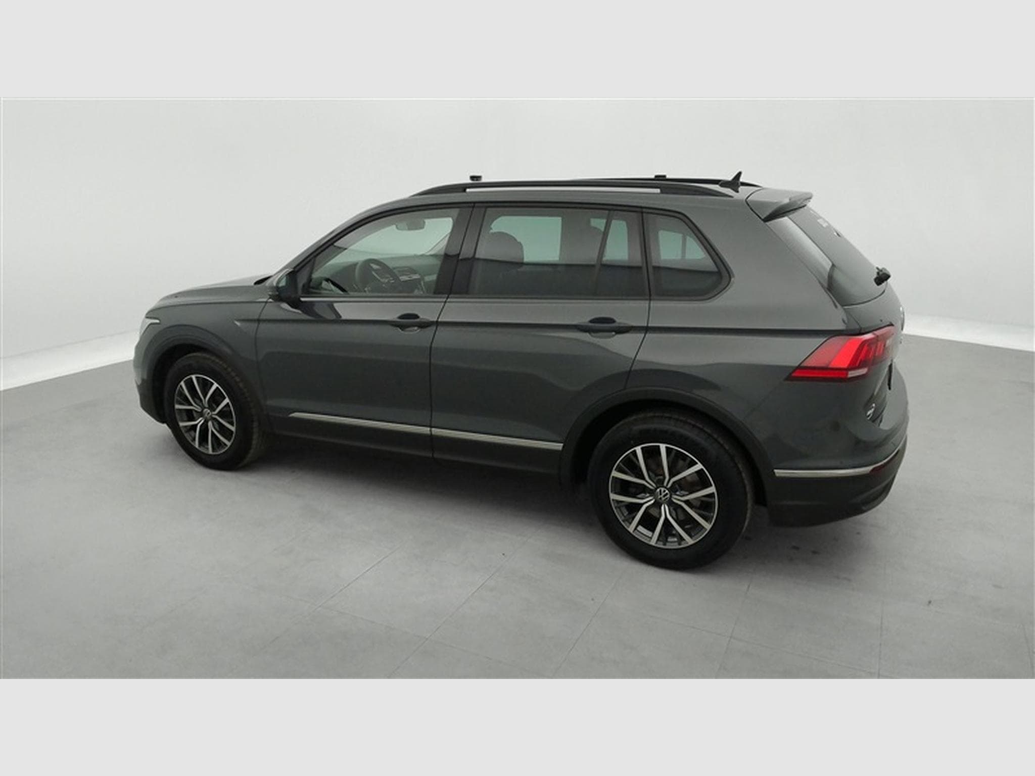 VW Tiguan 1.5 TSI ACT Life NAVI/FULL LED/JA17/PDC AV AR (2020) - Photo 25