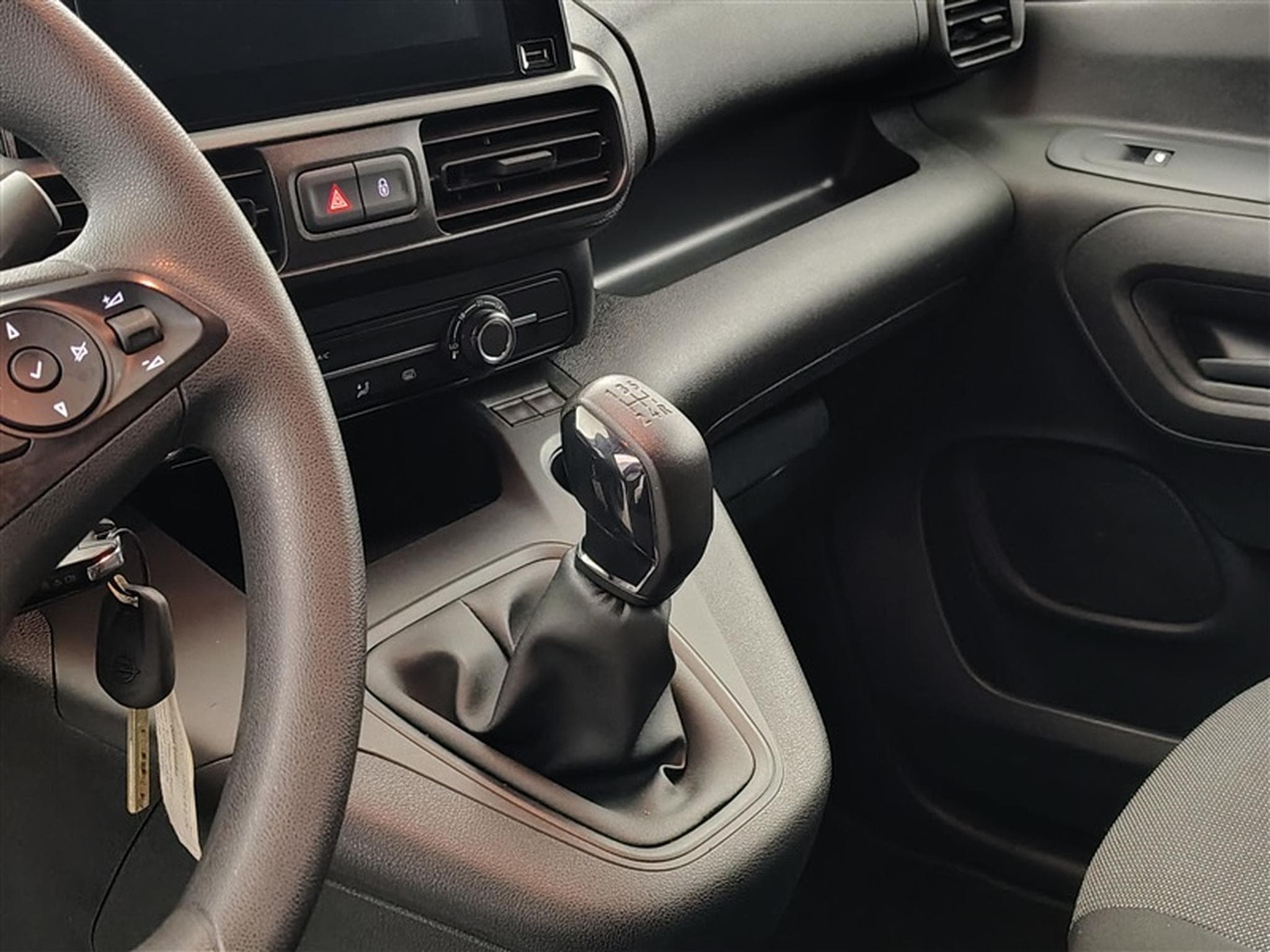 Opel Combo 1.5 TD BlueInj. Comfort NAVI / CLIM / BLUETOOTH (2021) - Photo 11