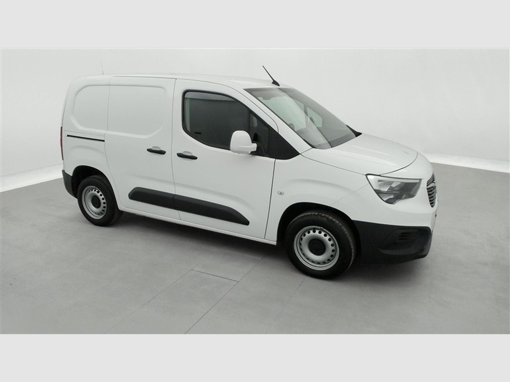 Opel Combo 1.5 TD BlueInj. Comfort NAVI / CLIM / BLUETOOTH (2021) - Photo 21