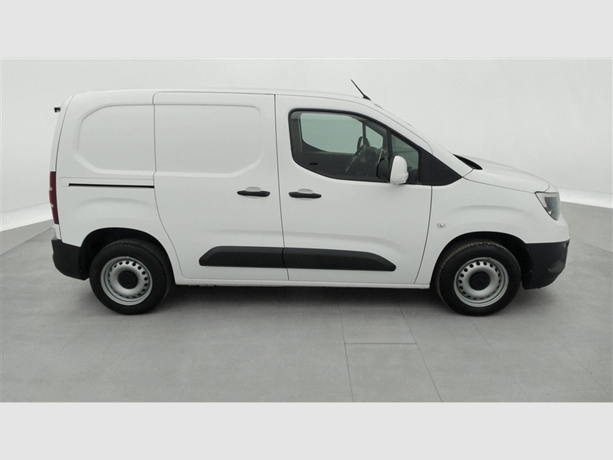 Opel Combo 1.5 TD BlueInj. Comfort NAVI / CLIM / BLUETOOTH (2021) - Photo 22