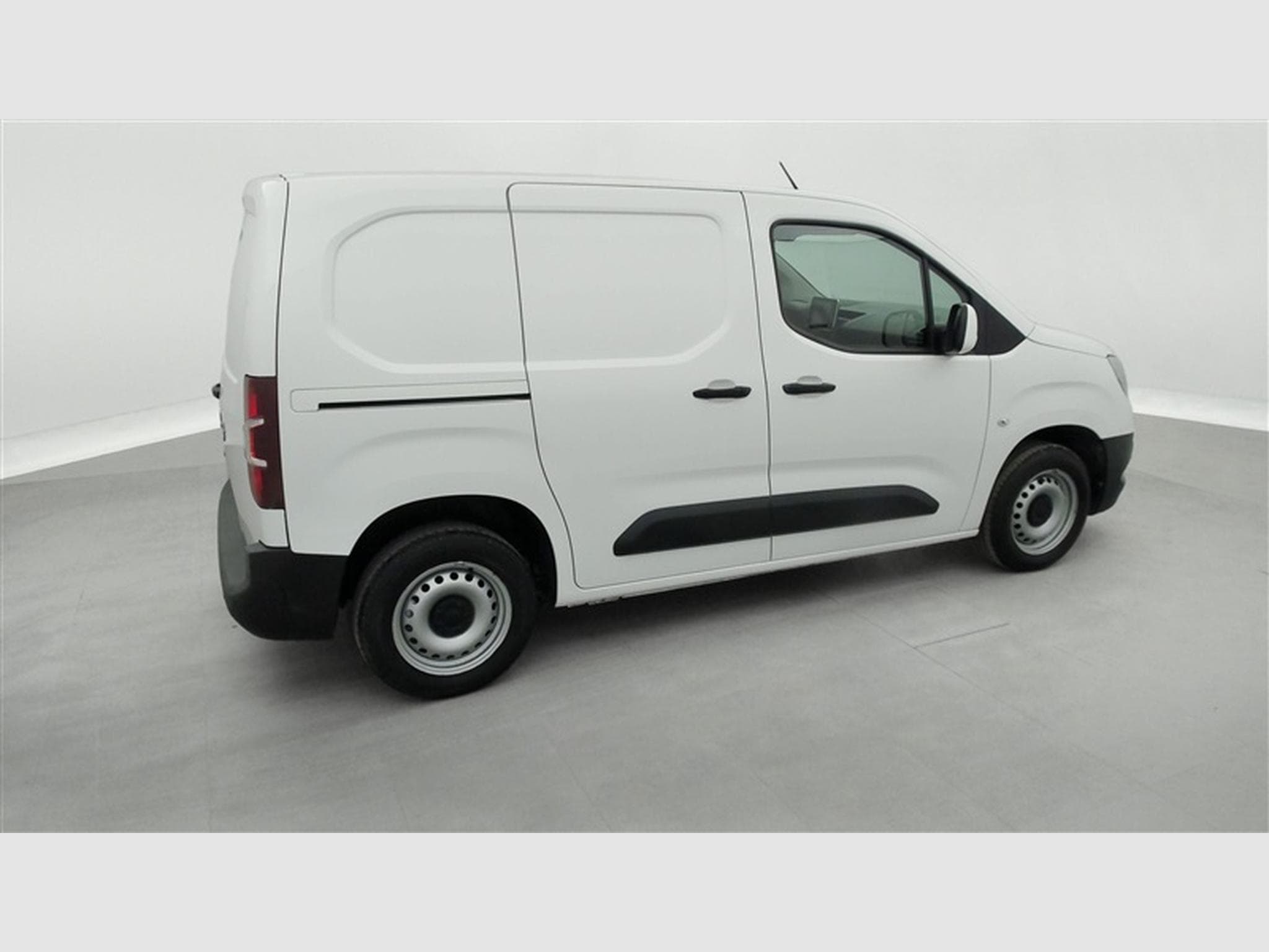 Opel Combo 1.5 TD BlueInj. Comfort NAVI / CLIM / BLUETOOTH (2021) - Photo 23