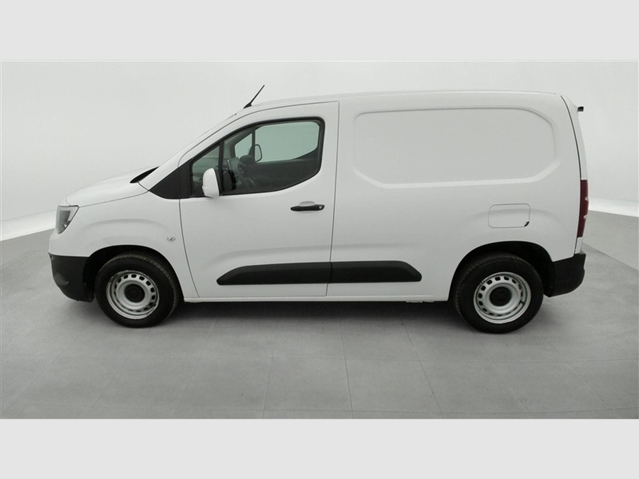 Opel Combo 1.5 TD BlueInj. Comfort NAVI / CLIM / BLUETOOTH (2021) - Photo 3