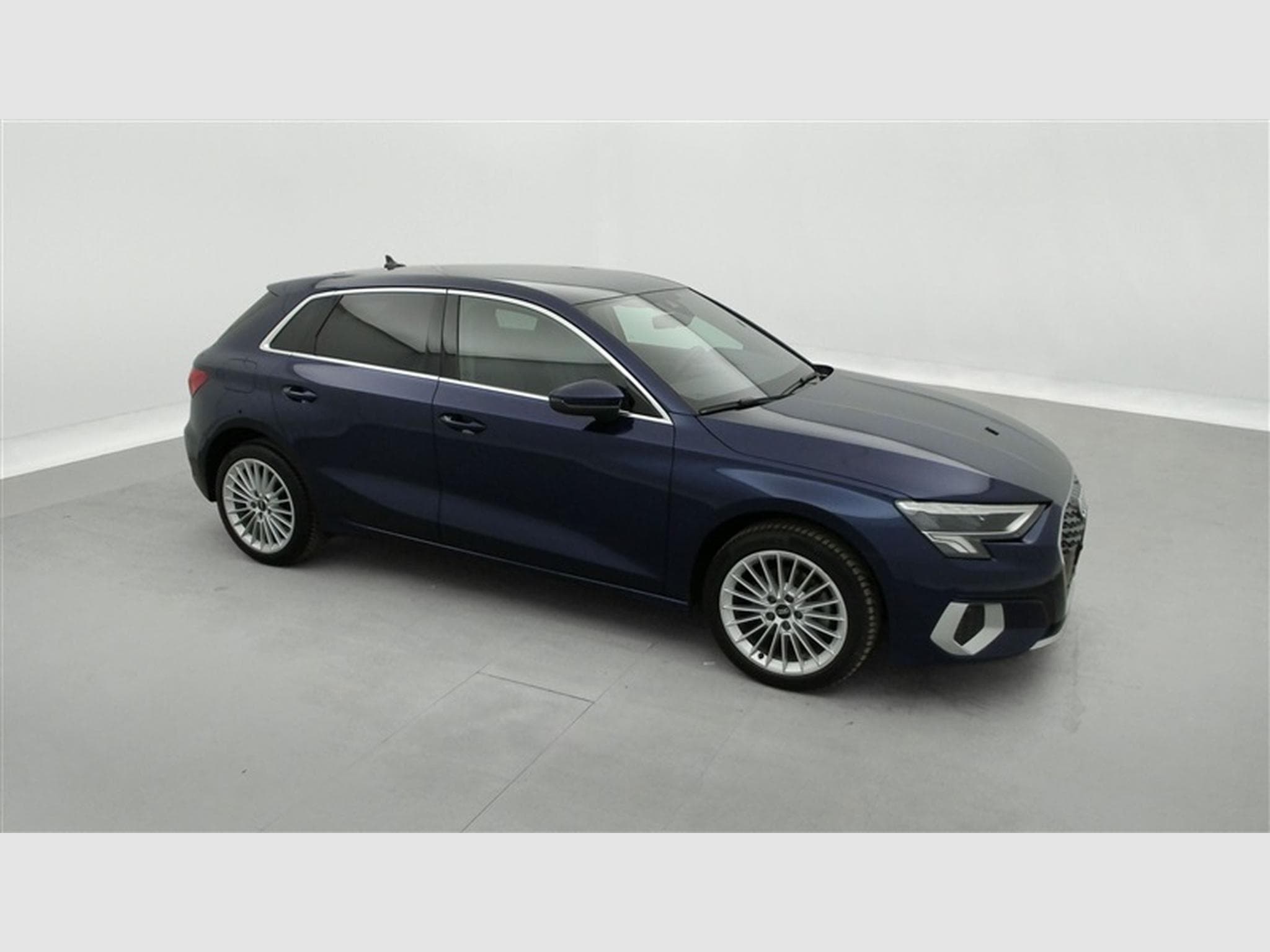 Audi A3 30 TFSI S-Tronic Advanced  Cuir / Navi / Led (2022) - Photo 22