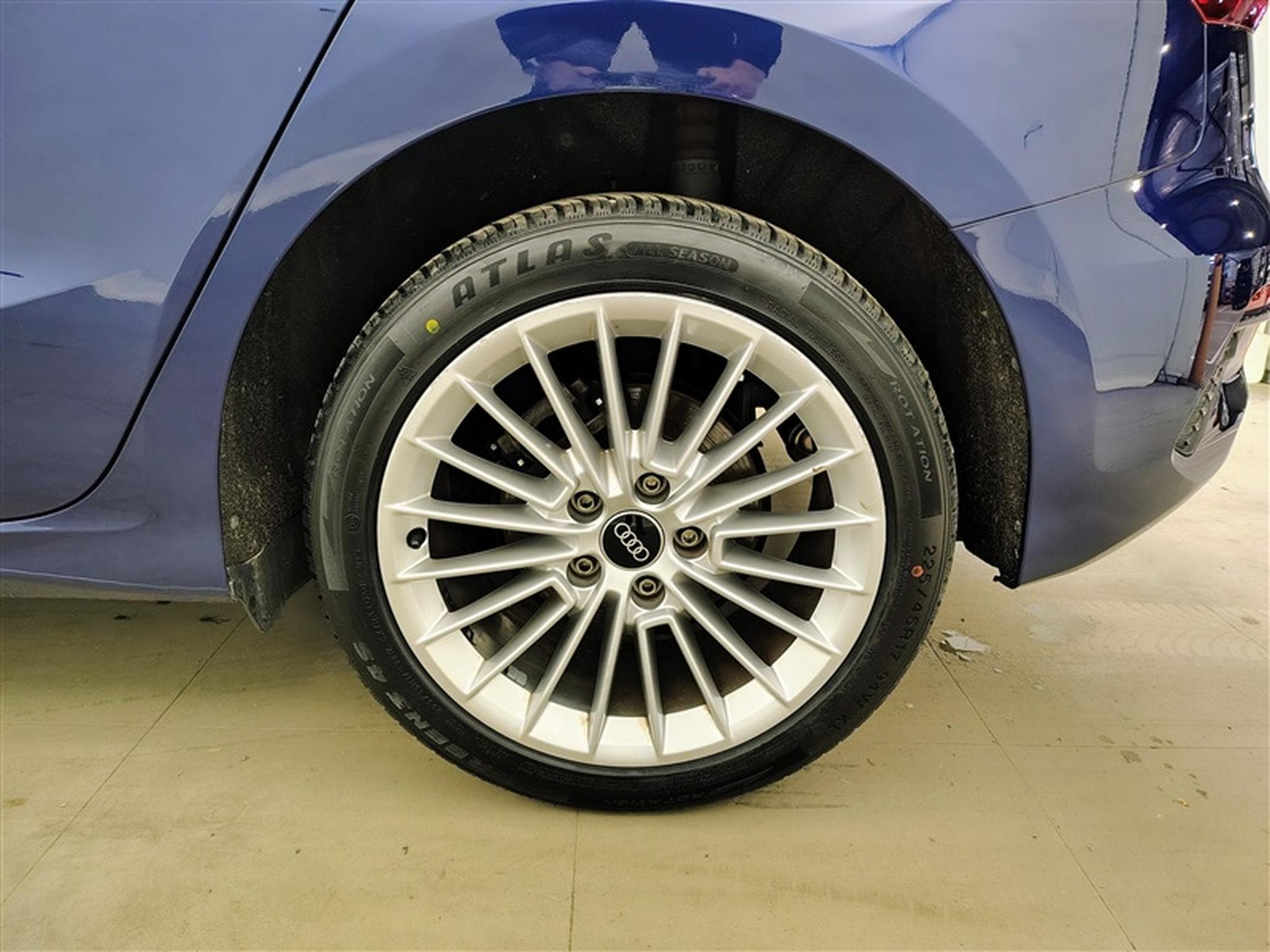 Audi A3 30 TFSI S-Tronic Advanced  Cuir / Navi / Led (2022) - Photo 6