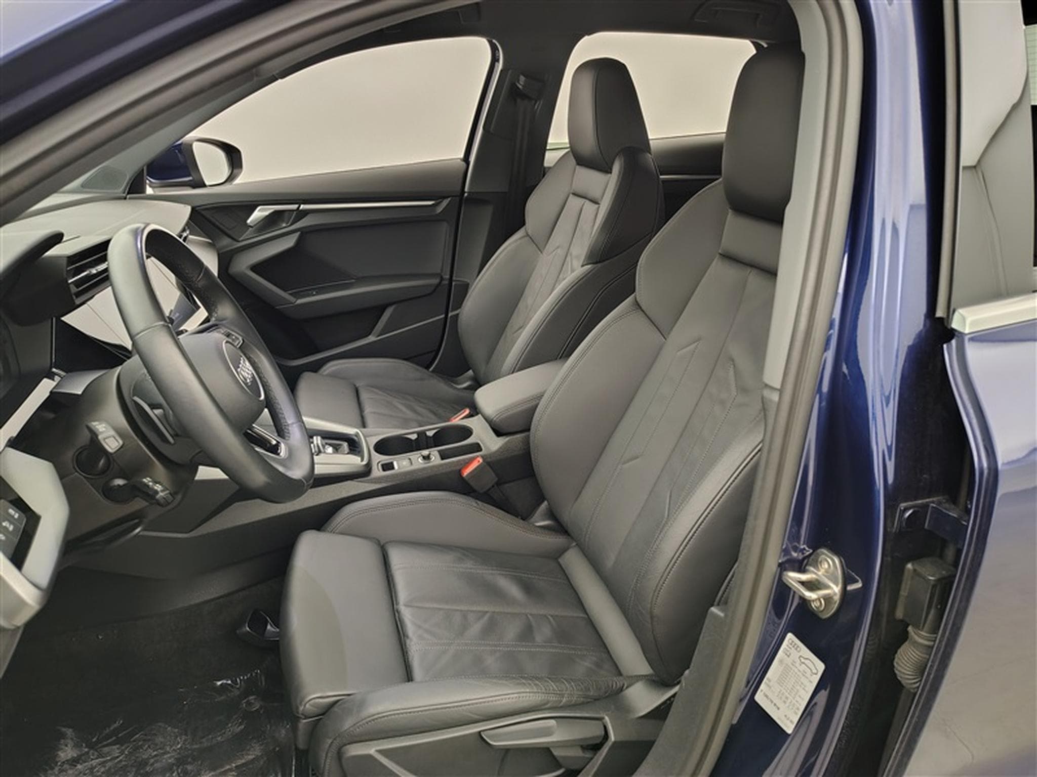 Audi A3 30 TFSI S-Tronic Advanced  Cuir / Navi / Led (2022) - Photo 7