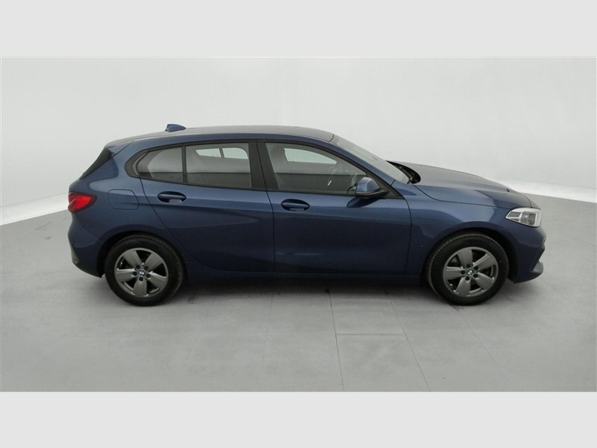 BMW 116 dA Cuir / Navi Cockpit / Led / PDC av+ar (2021) - Photo 24