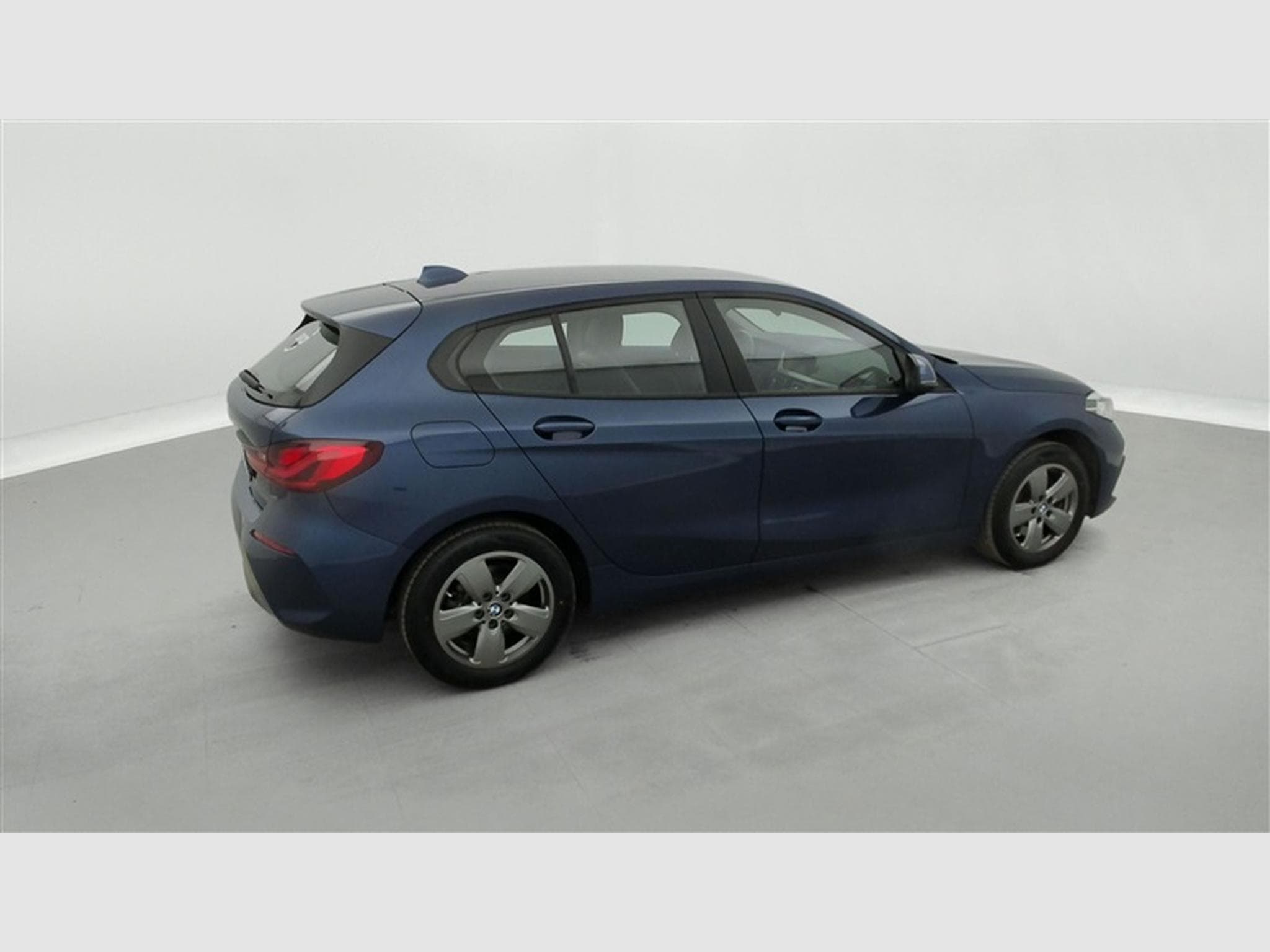 BMW 116 dA Cuir / Navi Cockpit / Led / PDC av+ar (2021) - Photo 25