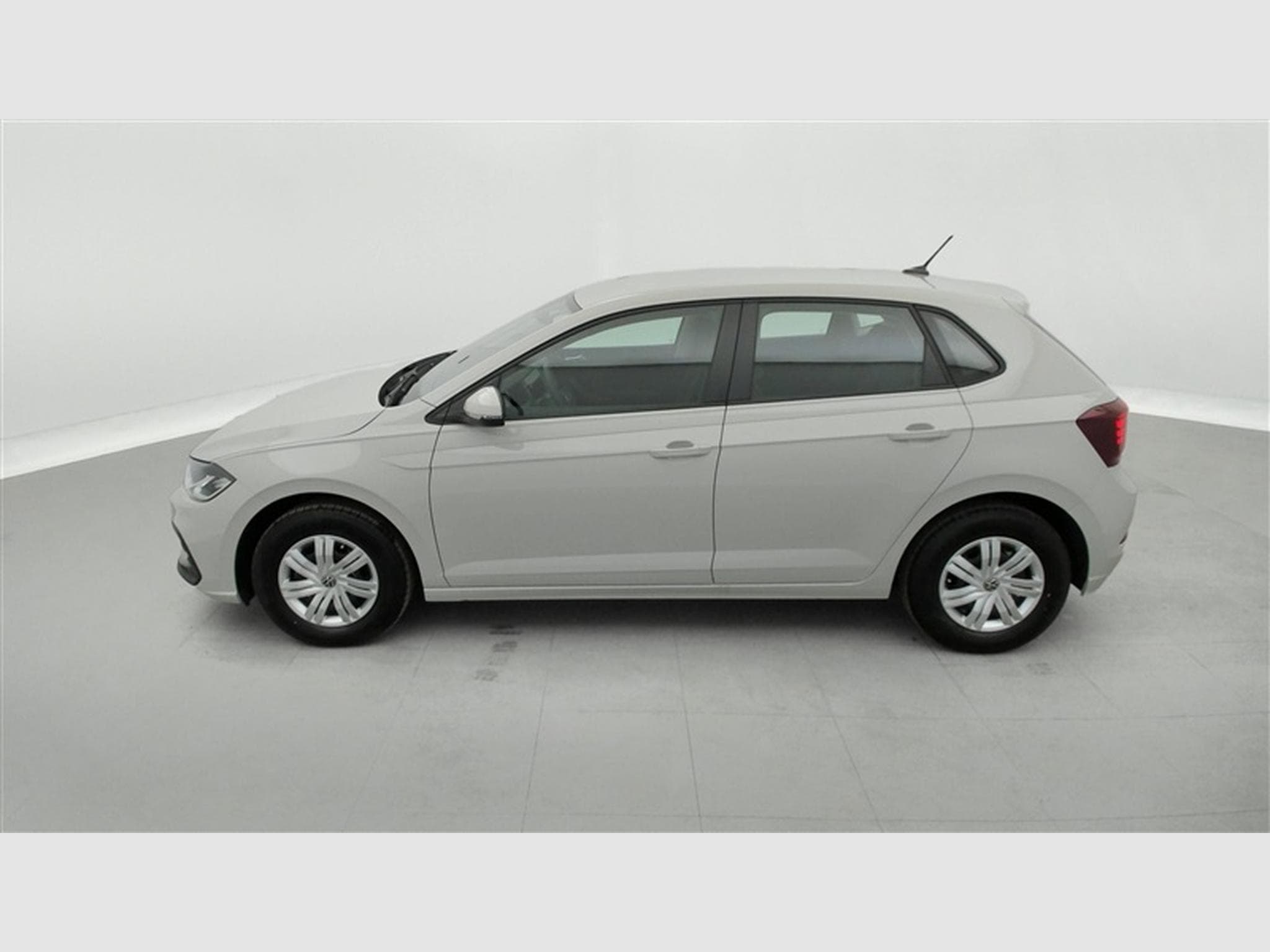 VW Polo 1.0 MPI 80cv Life CARPLAY / FULL LED / PDC AR (2026) - Photo 3