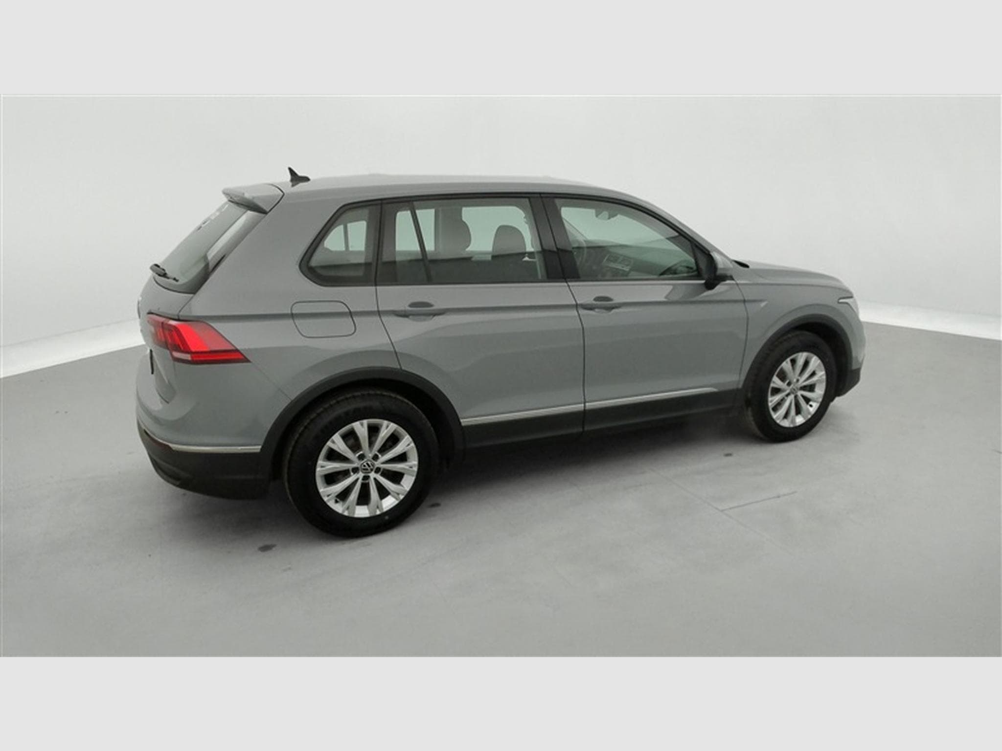 VW Tiguan 1.5 TSI ACT Active OPF (2021) - Photo 25