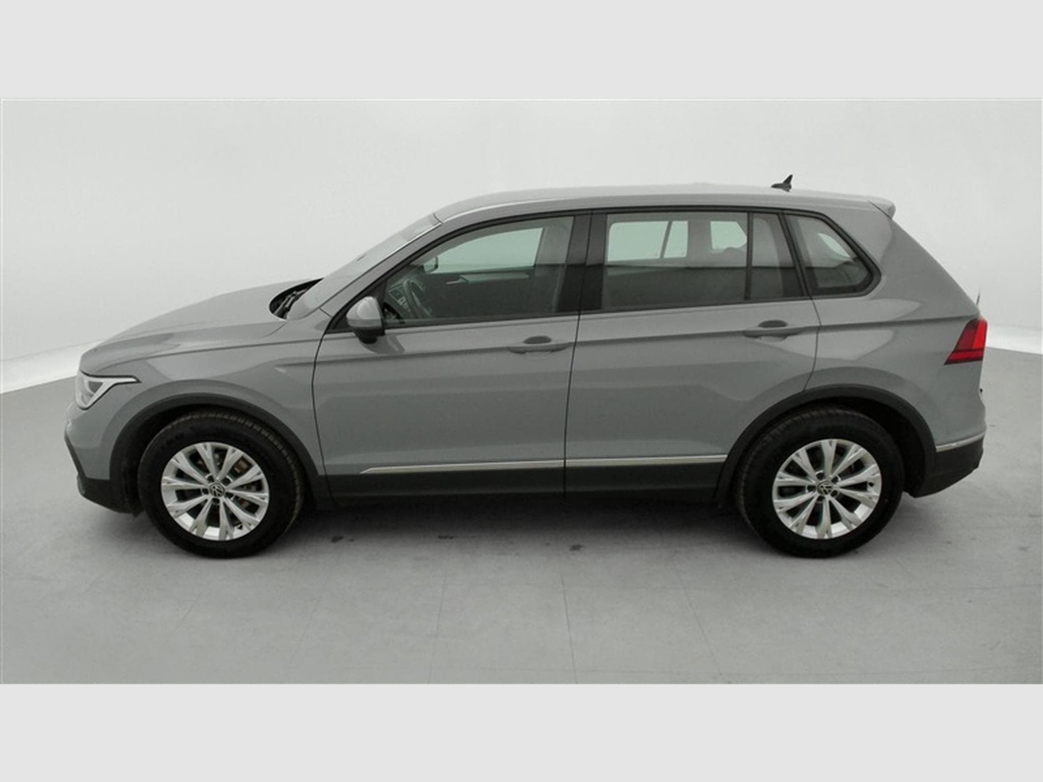 VW Tiguan 1.5 TSI ACT Active OPF (2021) - Photo 3