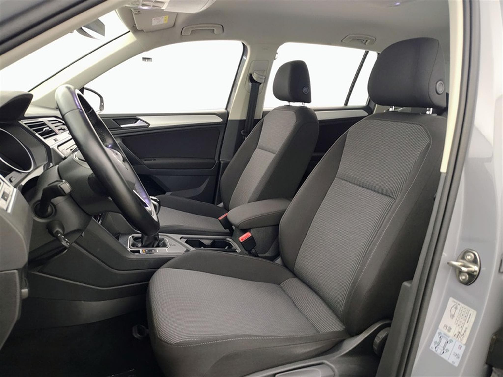 VW Tiguan 1.5 TSI ACT Active OPF (2021) - Photo 7