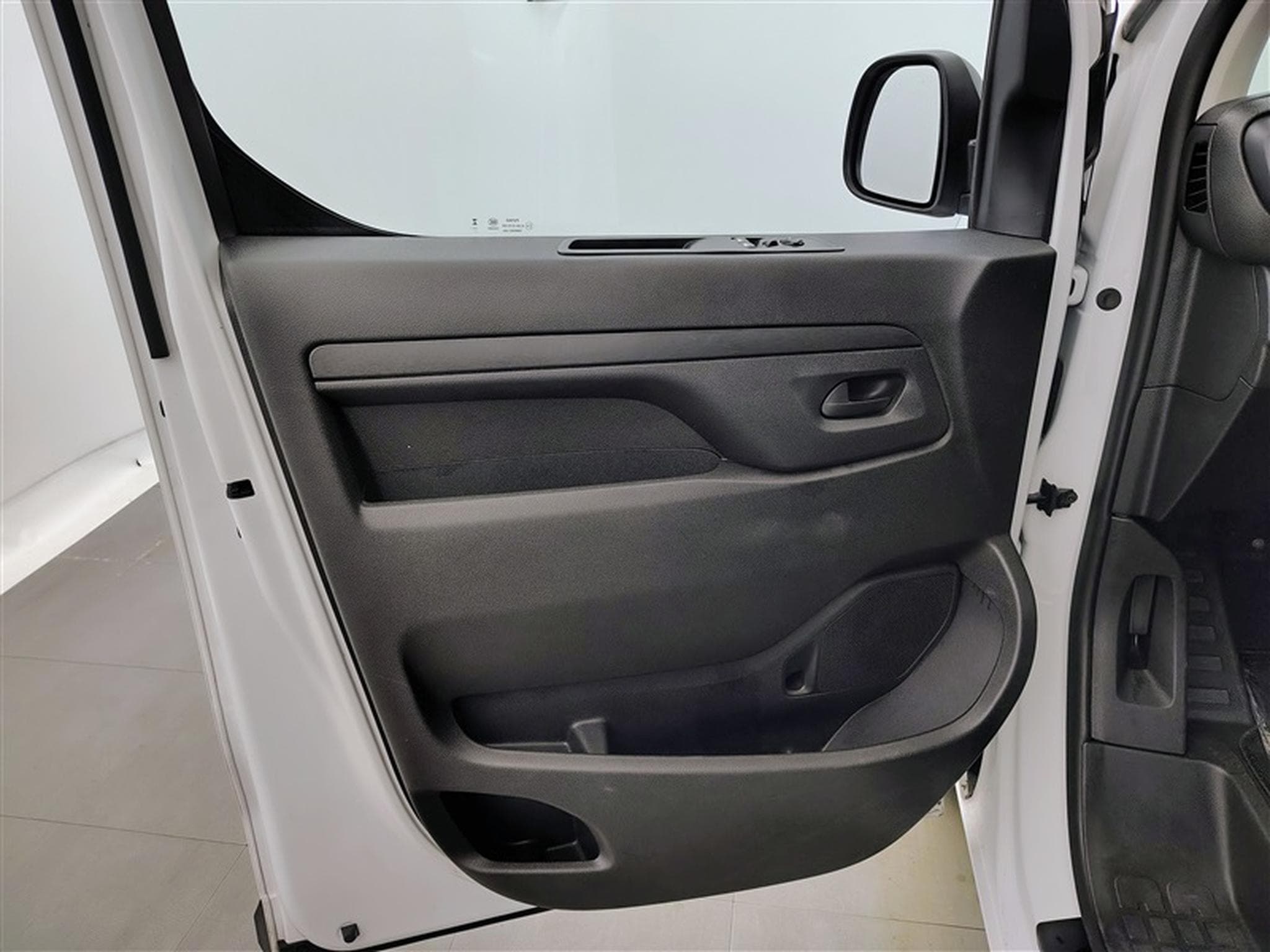 Fiat Scudo 2.0 M-Jet 180Cv AT8 L3 3PL / NAVI / CARPLAY / CAMERA (2024) - Photo 16
