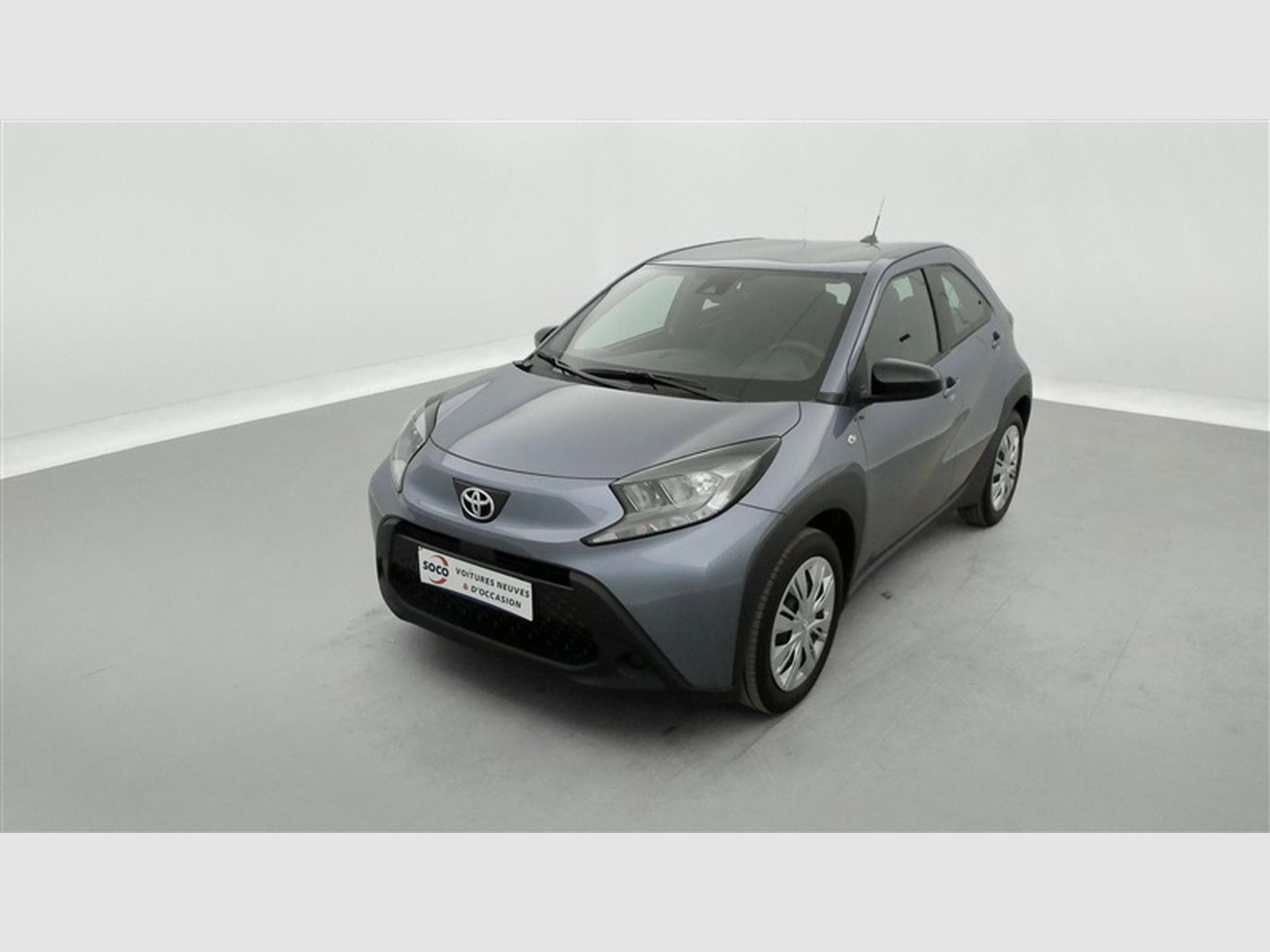 Toyota Aygo 1.0i VVT-i X Black Edition CVT (2025) - Photo 1