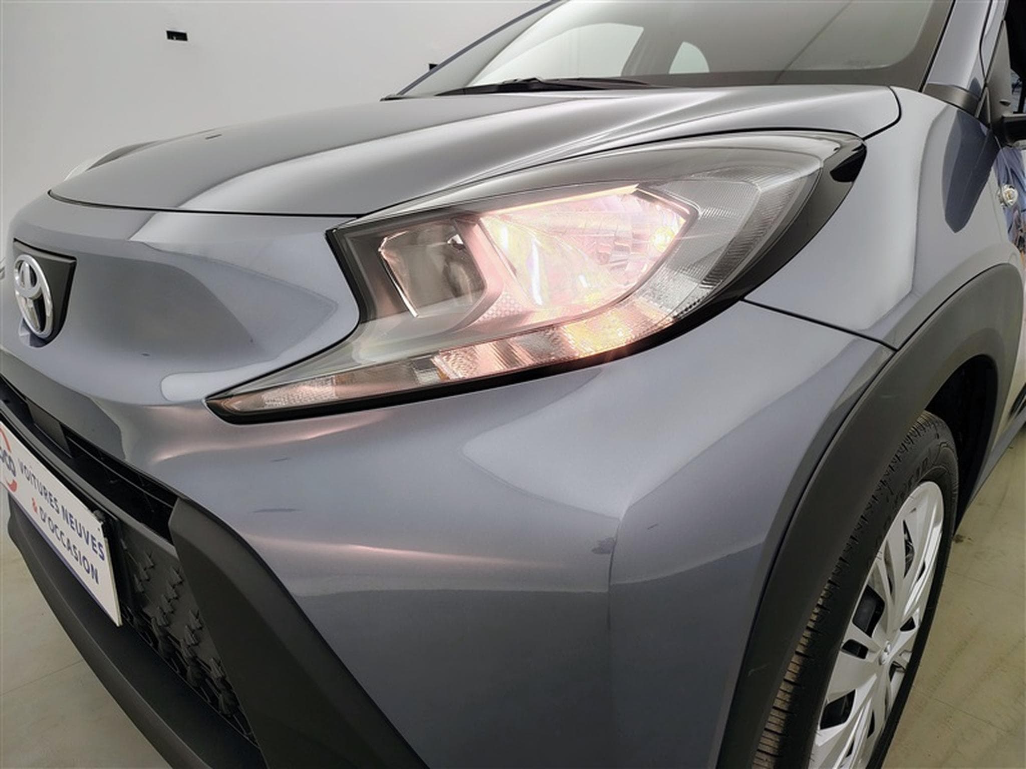 Toyota Aygo 1.0i VVT-i X Black Edition CVT (2025) - Photo 15