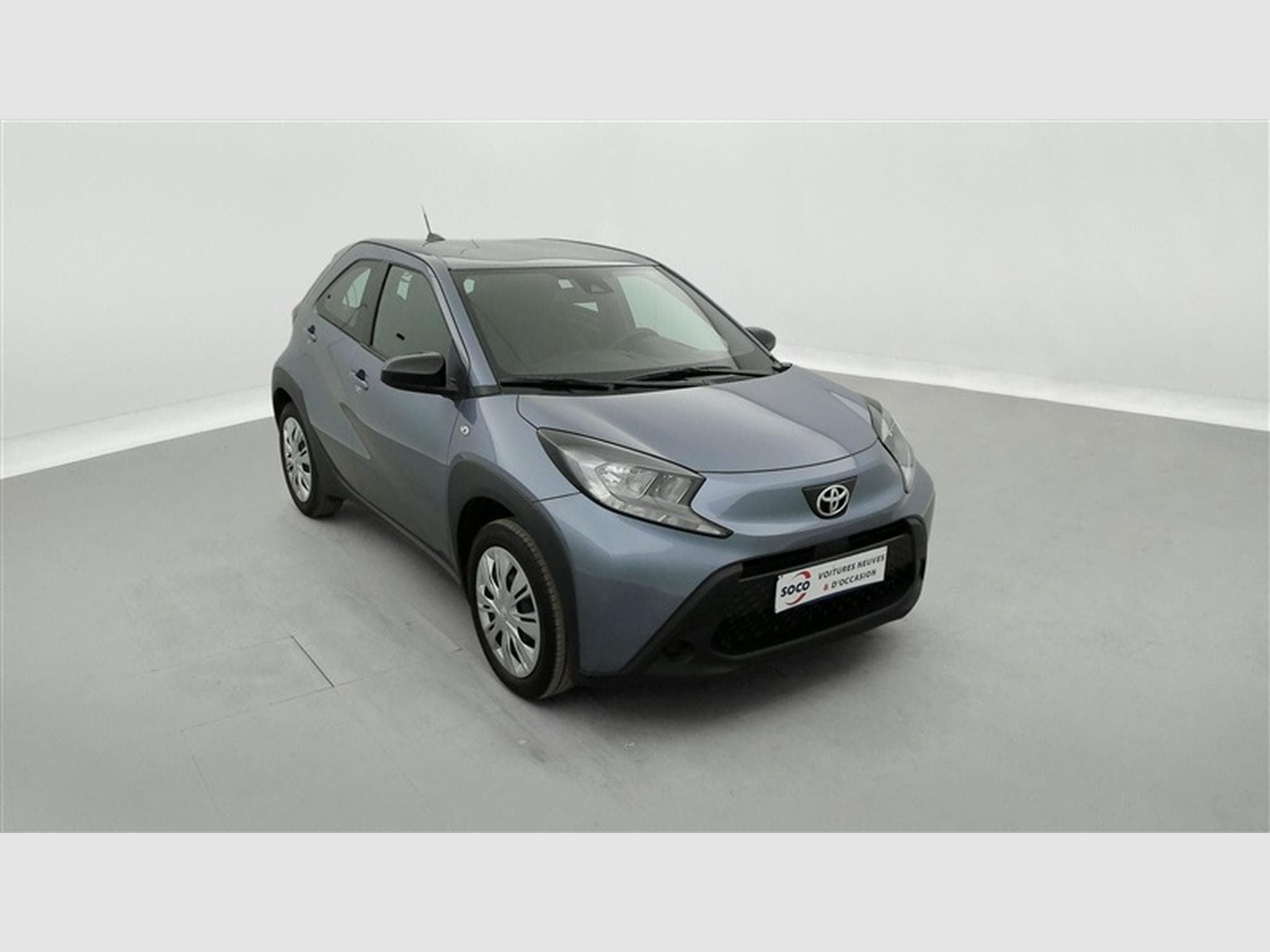 Toyota Aygo 1.0i VVT-i X Black Edition CVT (2025) - Photo 22