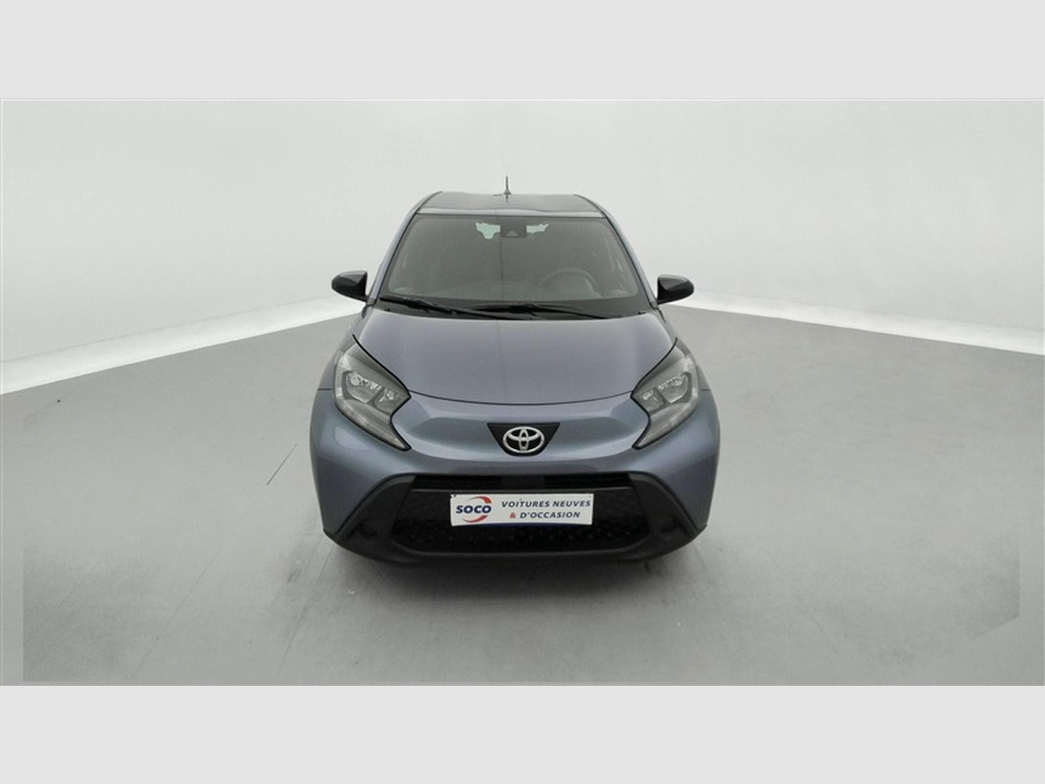 Toyota Aygo 1.0i VVT-i X Black Edition CVT (2025) - Photo 4