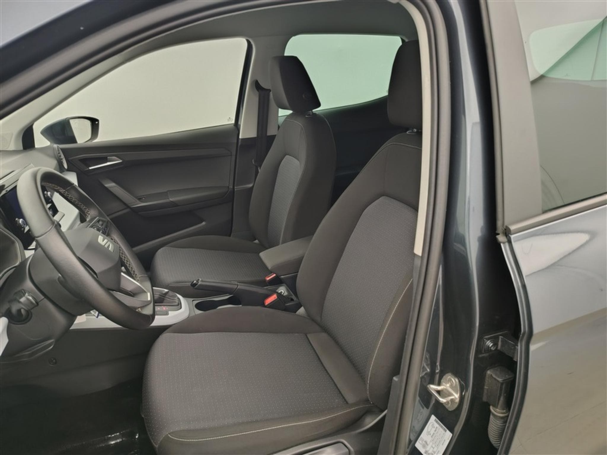 Seat Arona 1.0 TSI Move! Full Link DSG (2023) - Photo 7