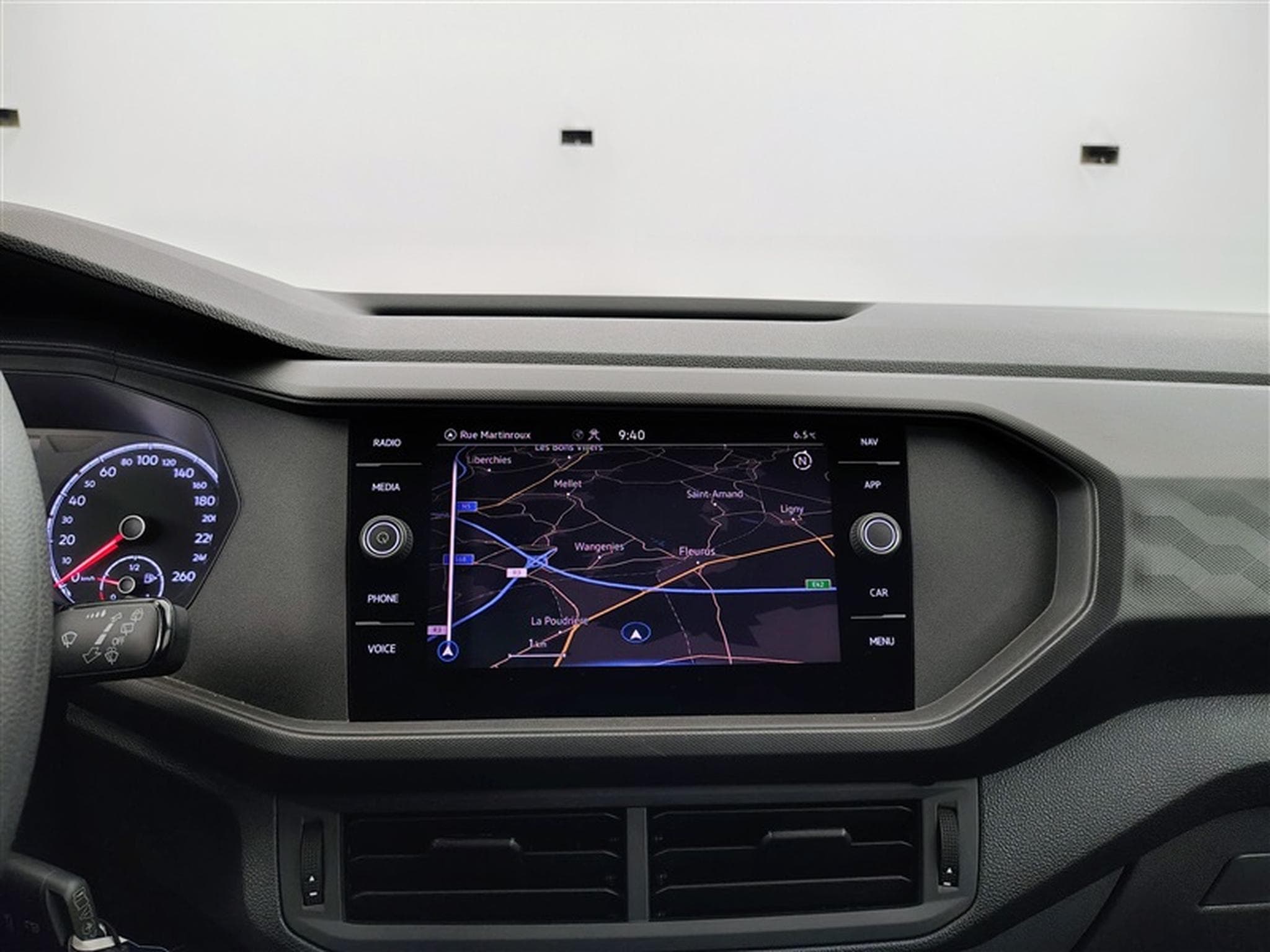 VW T-Cross 1.0 TSI Active OPF (2021) - Photo 11
