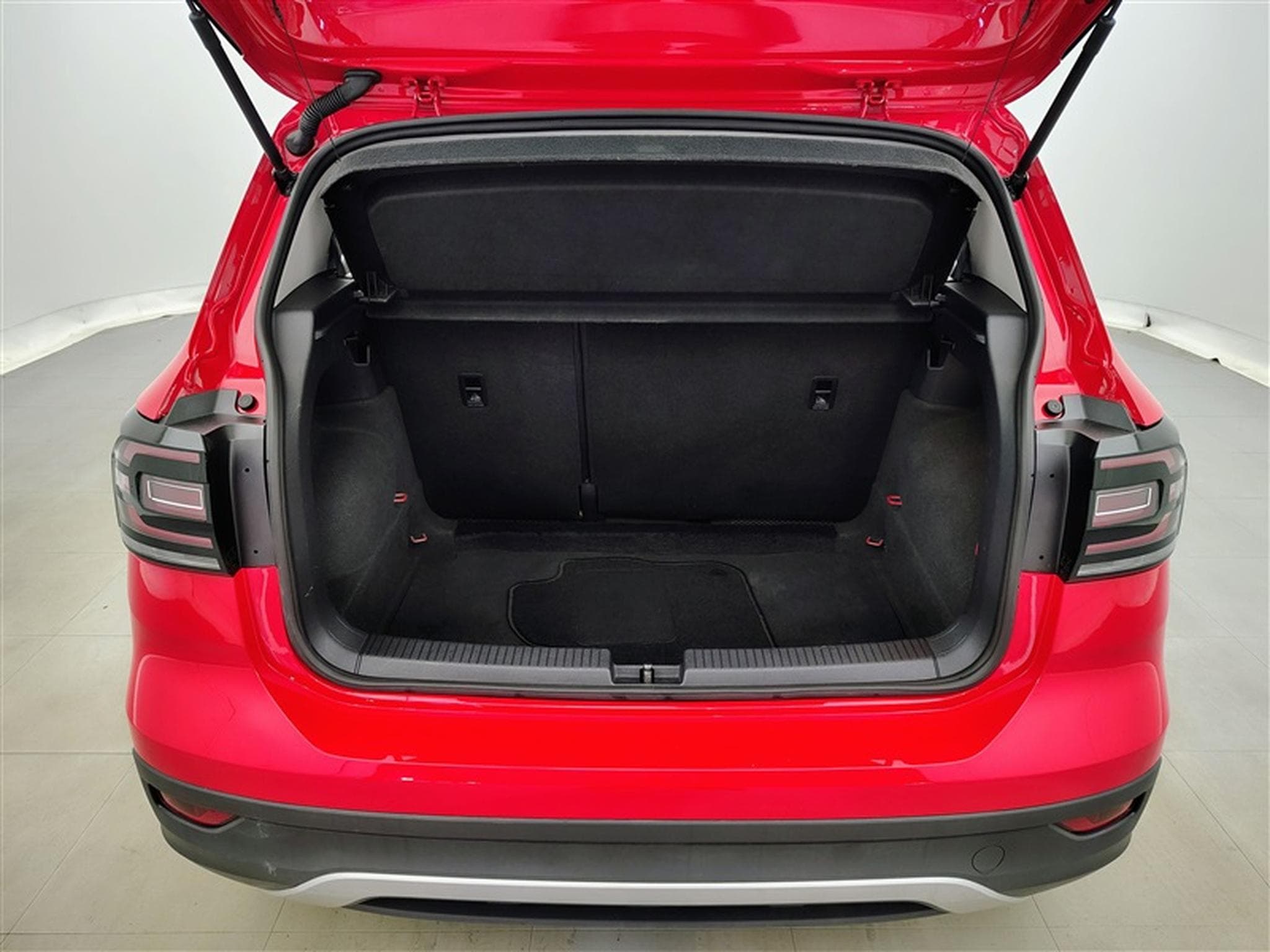 VW T-Cross 1.0 TSI Active OPF (2021) - Photo 14