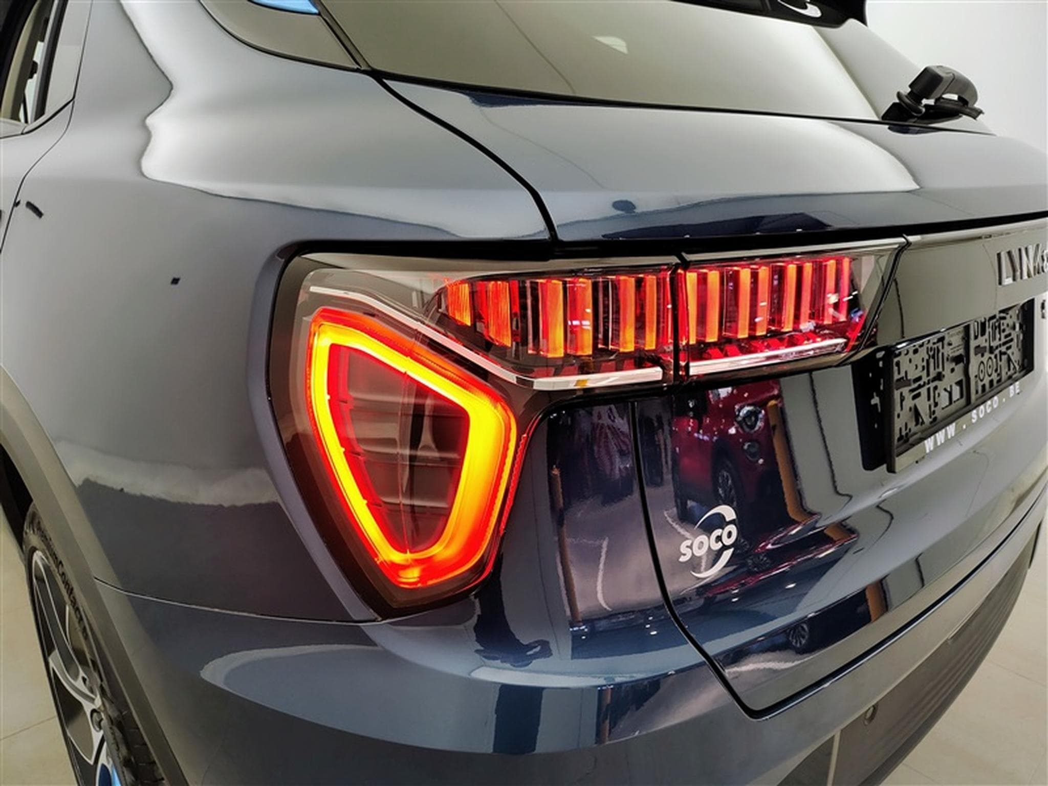 Lynk & Co 01 1.5 Turbo PHEV NAVI / FULL LED / PANO / CAMERA / ALU 20" (2023) - Photo 16