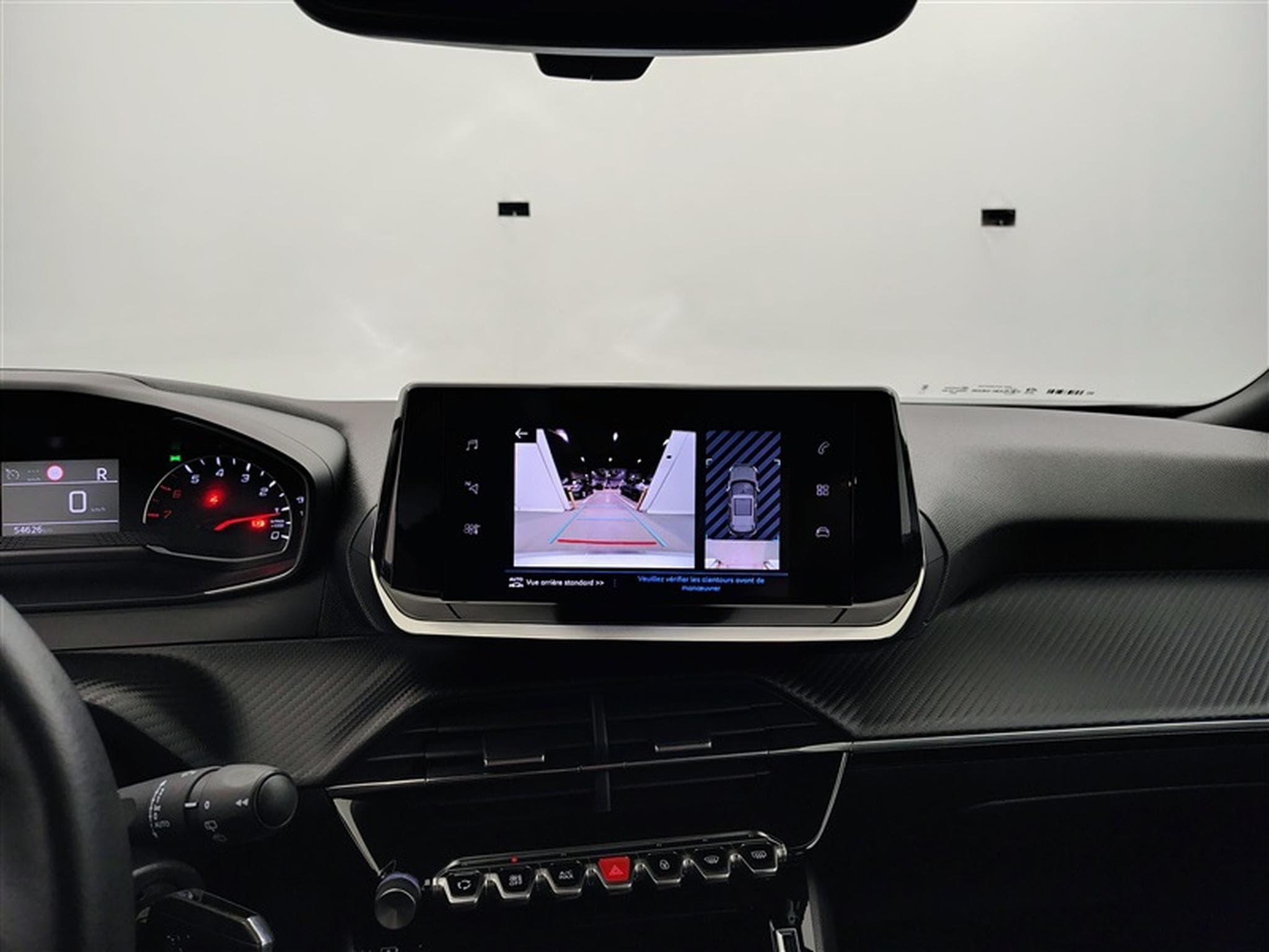 Peugeot 2008 1.2 PureTech STYLE 131cv EAT8 / NAV (2023) - Photo 17
