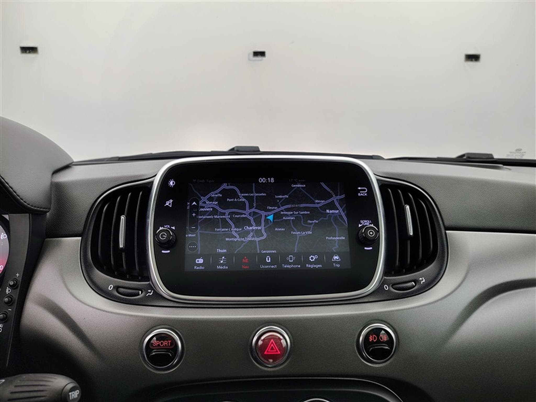 Abarth 595 595 TURISMO *NAVI/FULL LED/CUIR SPORT (2021) - Photo 11