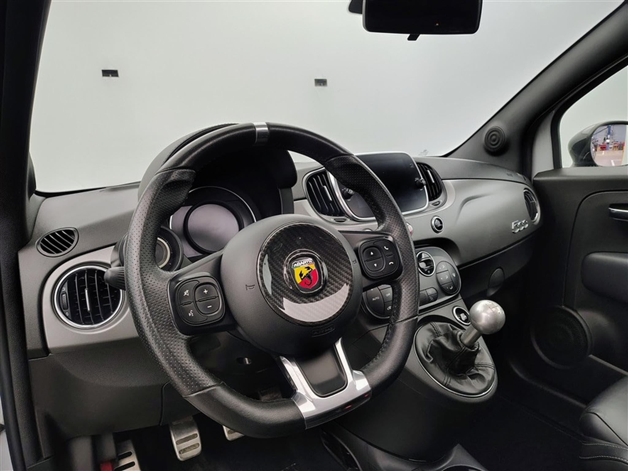 Abarth 595 595 TURISMO *NAVI/FULL LED/CUIR SPORT (2021) - Photo 8