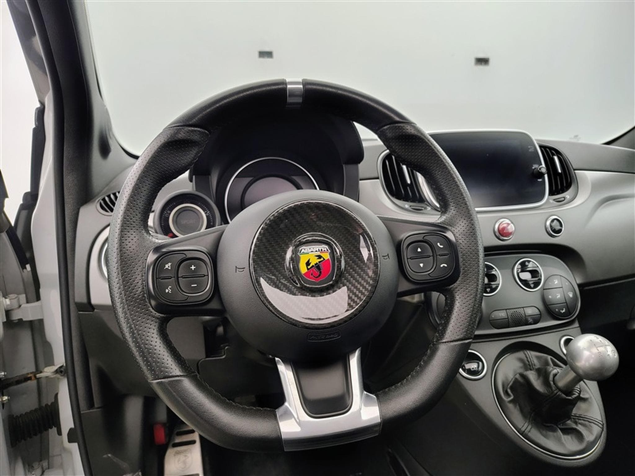 Abarth 595 595 TURISMO *NAVI/FULL LED/CUIR SPORT (2021) - Photo 9