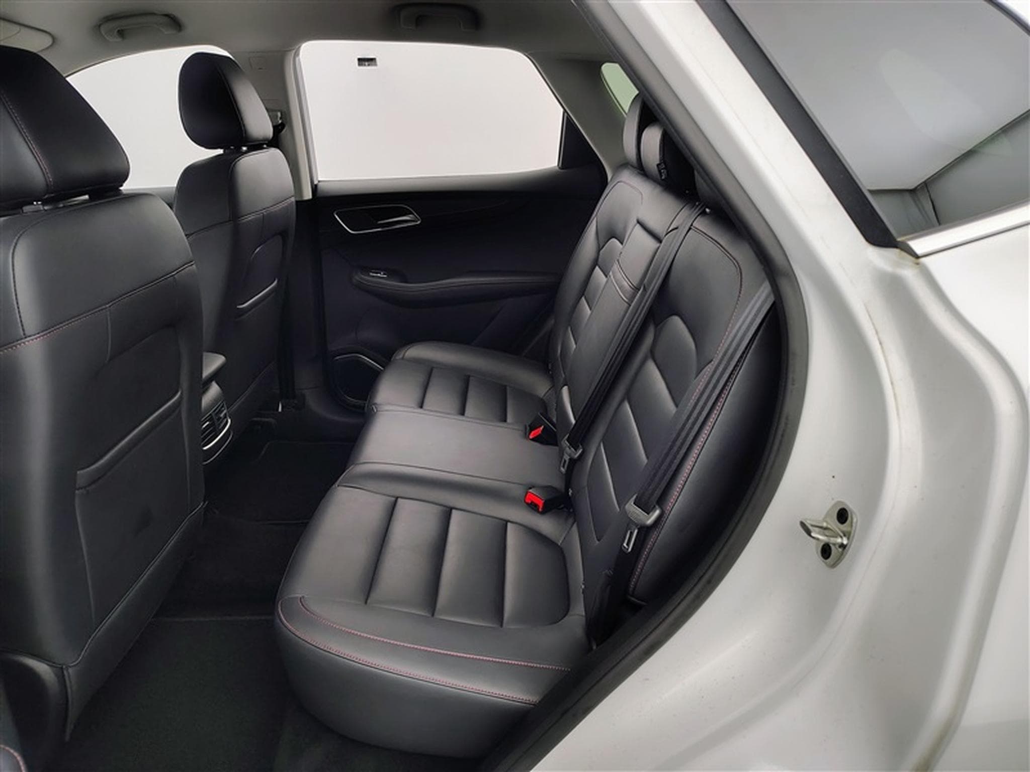 MG HS Facelift 1.5 T-GDi 160cv Comfort NAVI / FULL LED / CUIR (2024) - Photo 13