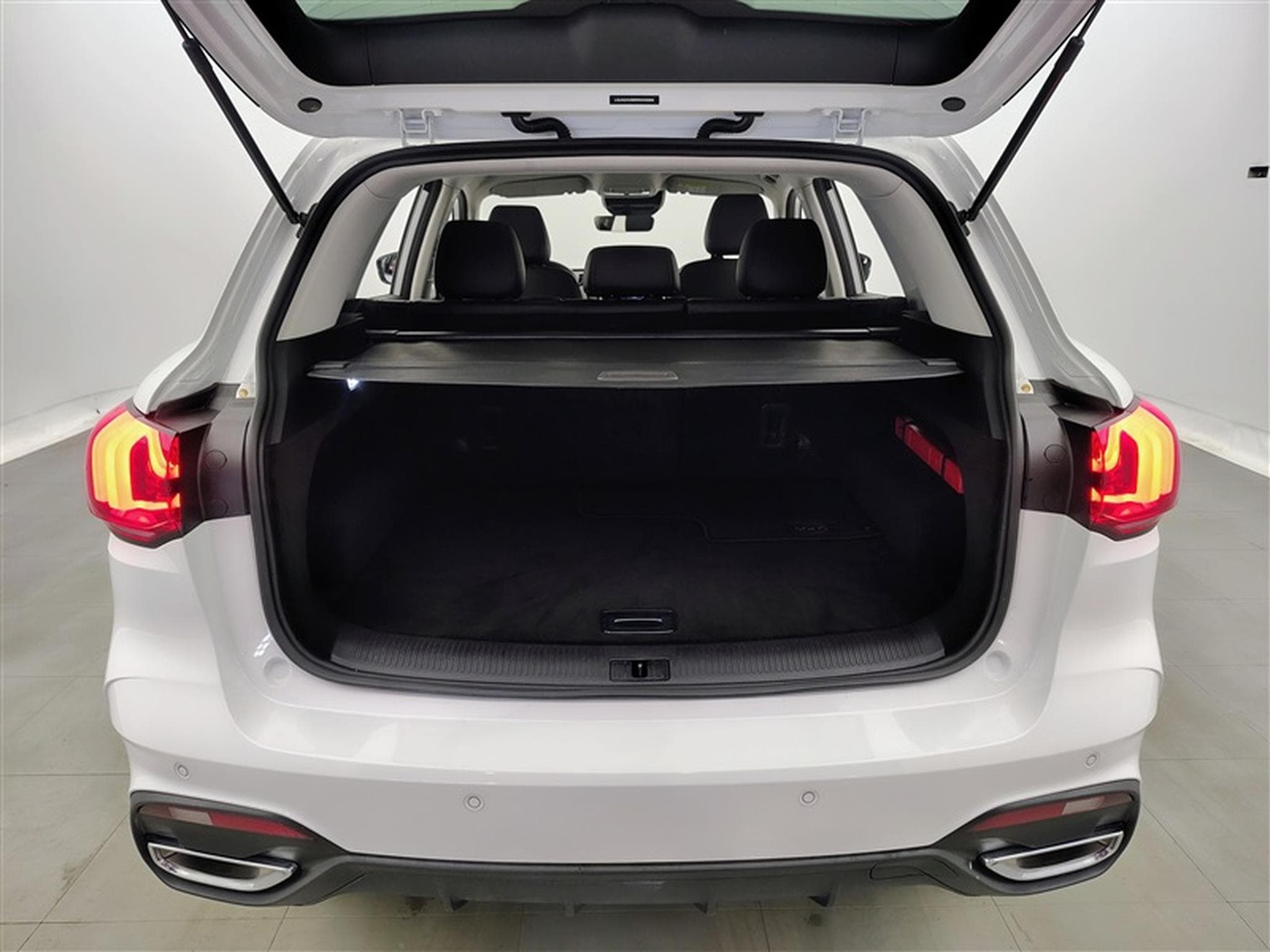 MG HS Facelift 1.5 T-GDi 160cv Comfort NAVI / FULL LED / CUIR (2024) - Photo 14