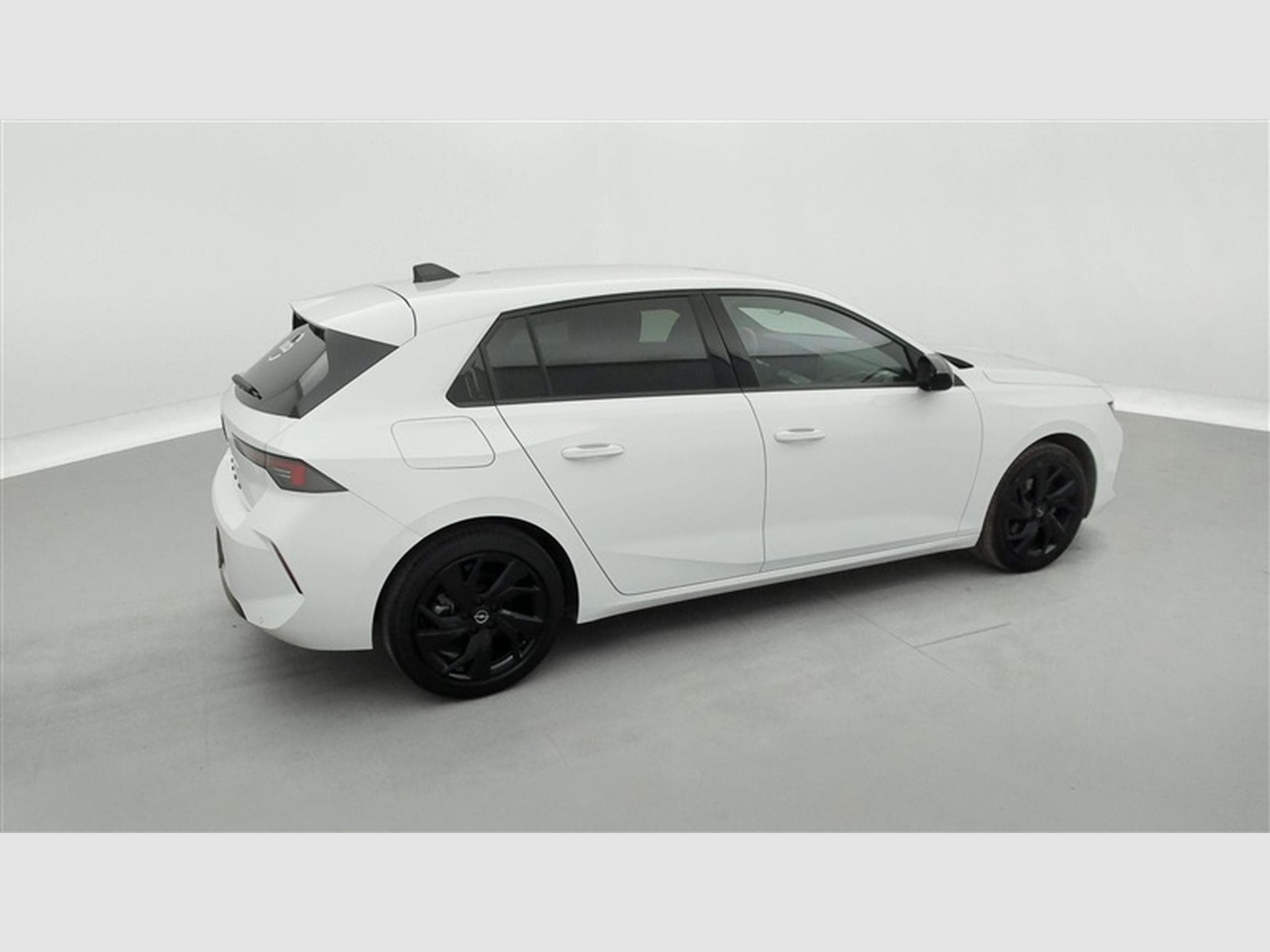 Opel Astra 1.2 Turbo 130cv GS NAVI / FULL LED / ALCANTARA / CAMERA 360 (2024) - Photo 25