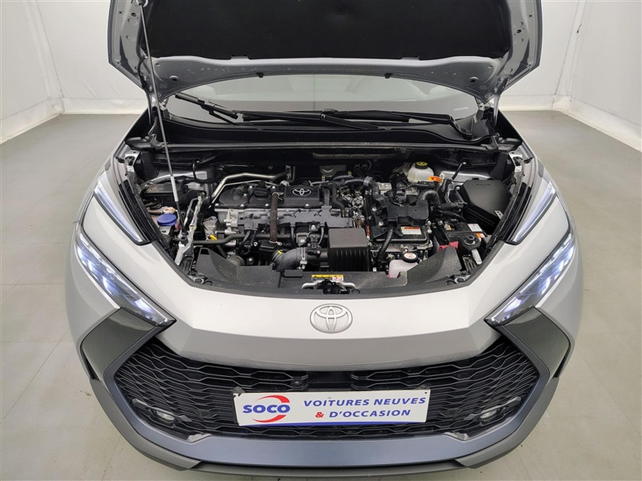 Toyota C-HR Hybrid HEV 1.8 Premium Bi-Tone E-CVT°NAV°CARPLAY°CAMERA360 (2024) - Photo 23