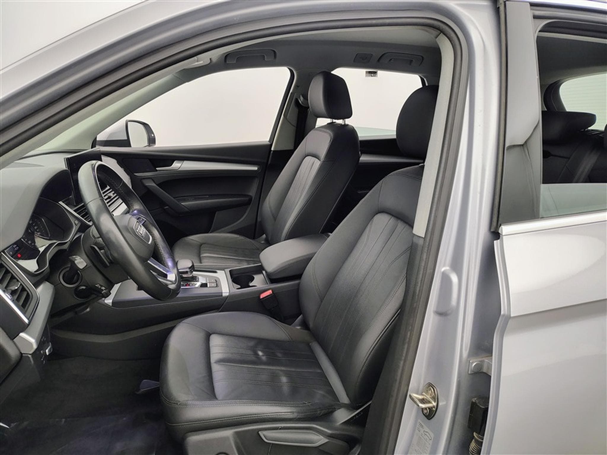 Audi Q5 35 TDi 163Cv S-Tronic Advanced CUIR / NAVI / CAMERA (2022) - Photo 6