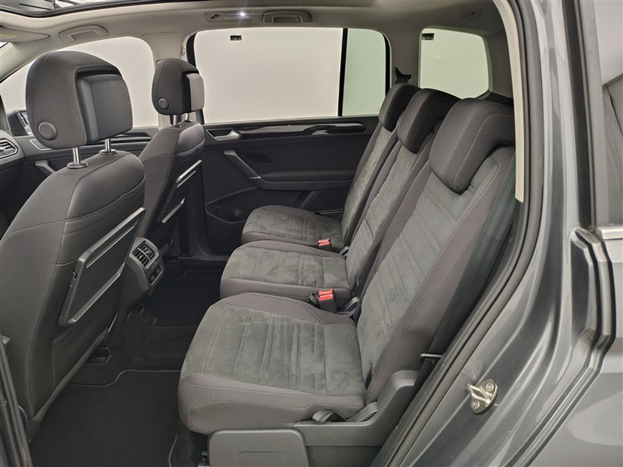 VW Touran 1.5 TSI Highline DSG/ALCANTARA/NAVI/TO PANO/FULL LED (2020) - Photo 12