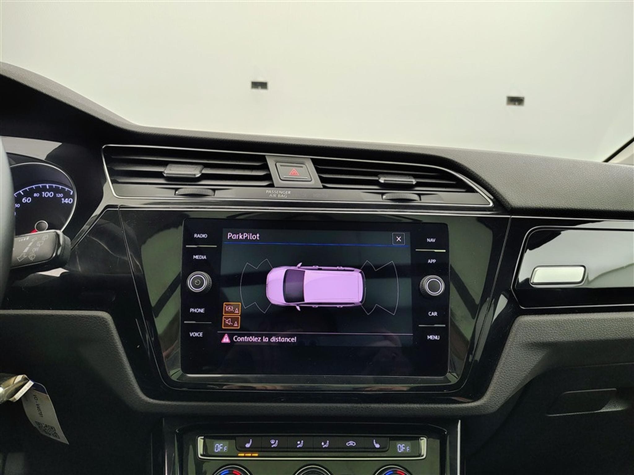 VW Touran 1.5 TSI Highline DSG/ALCANTARA/NAVI/TO PANO/FULL LED (2020) - Photo 17
