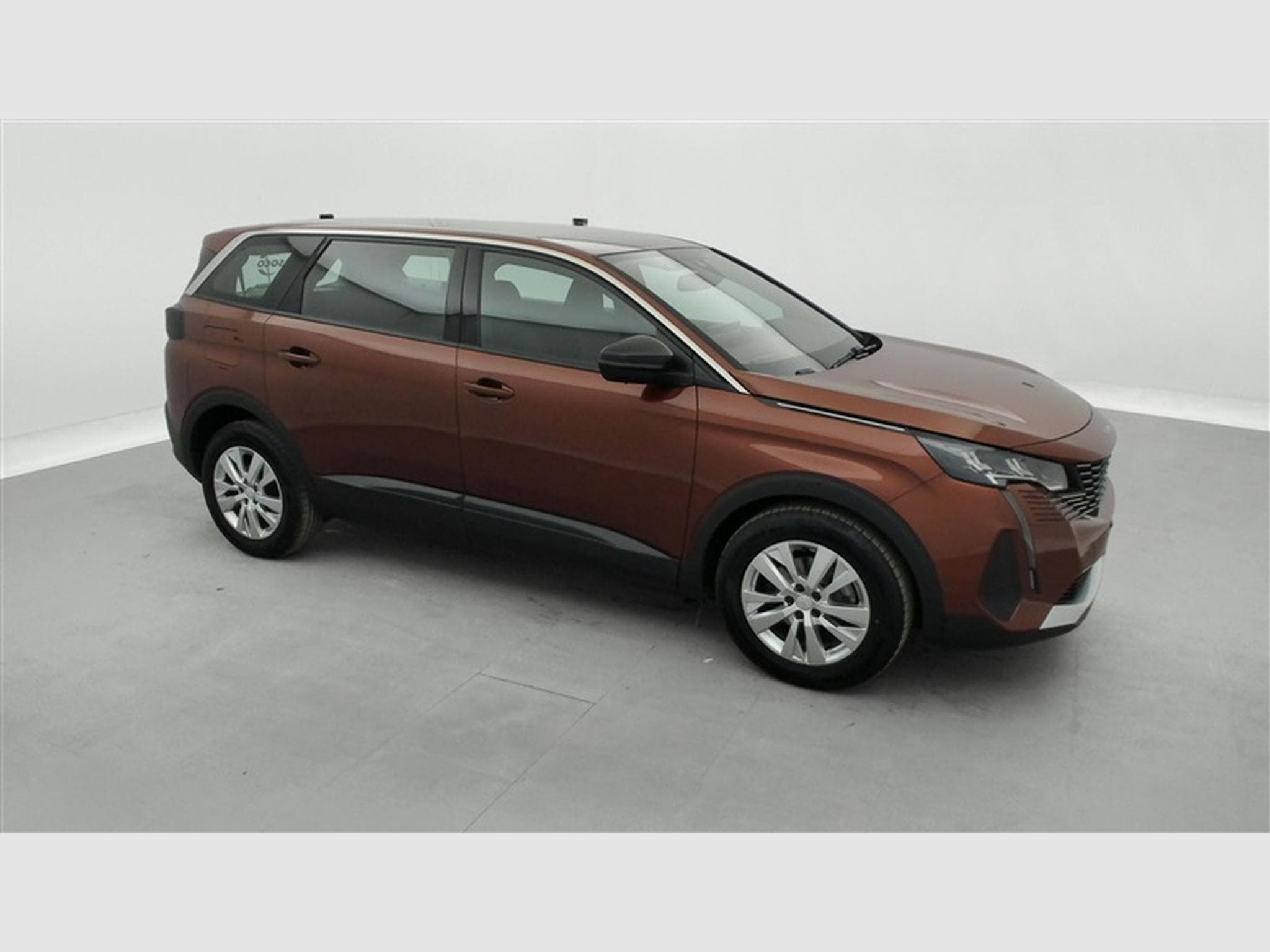 Peugeot 5008 1.2 PureTech EAT8 Active Pack 7Pl NAVI / FULL LED (2023) - Photo 22