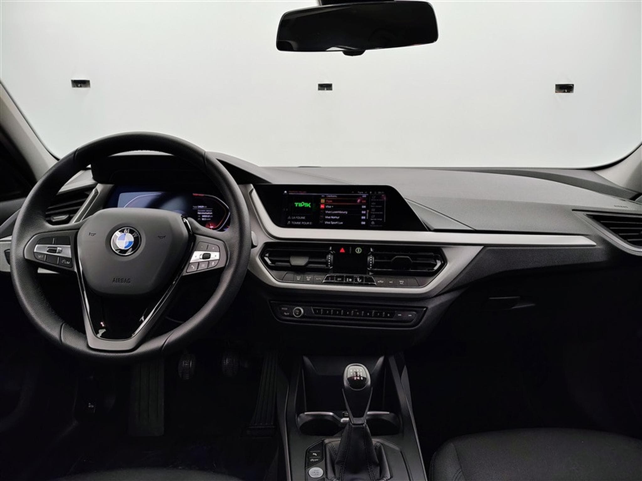 BMW 116 116i Business NAVI/FULL LED/PDC AV AR (2024) - Photo 8